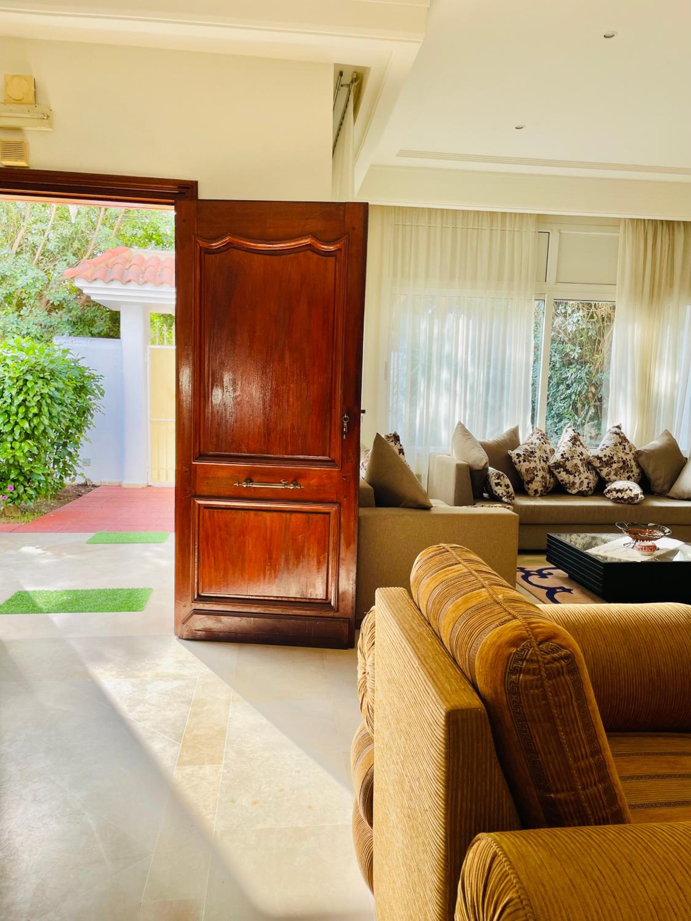 Three-Bedroom Villa photo 1