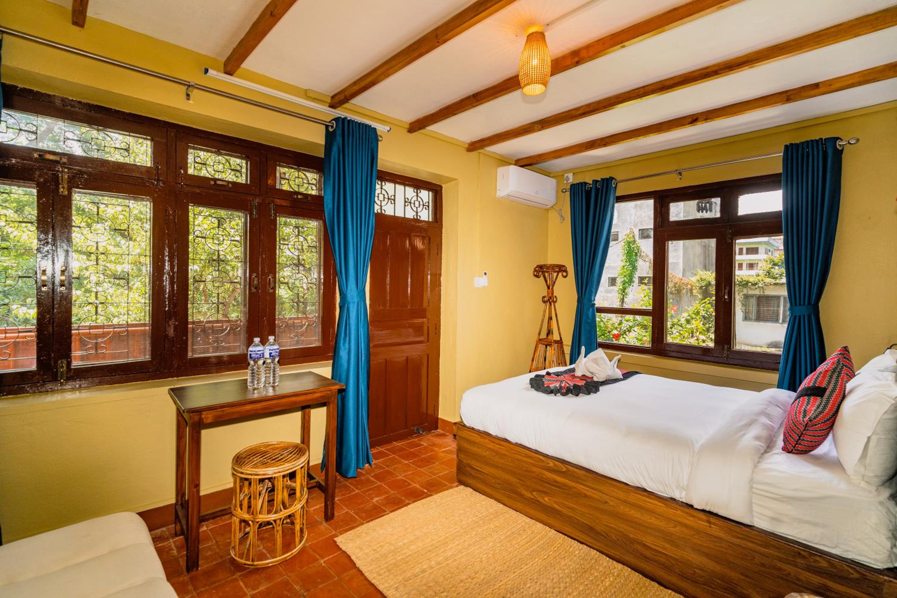 Deluxe Double Room with Balcony photo 3