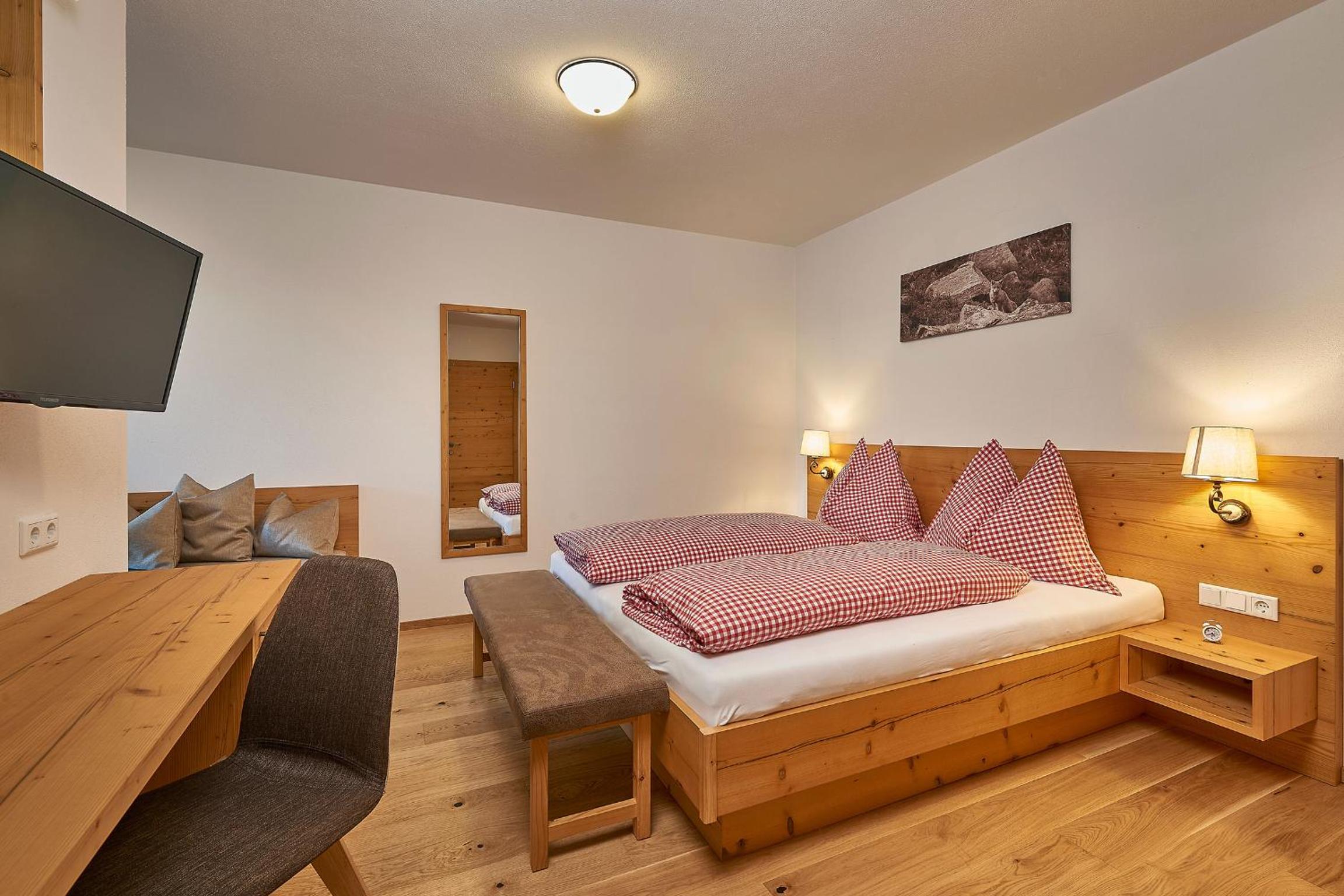 Standard Apartment with Terrace or Balcony photo 3