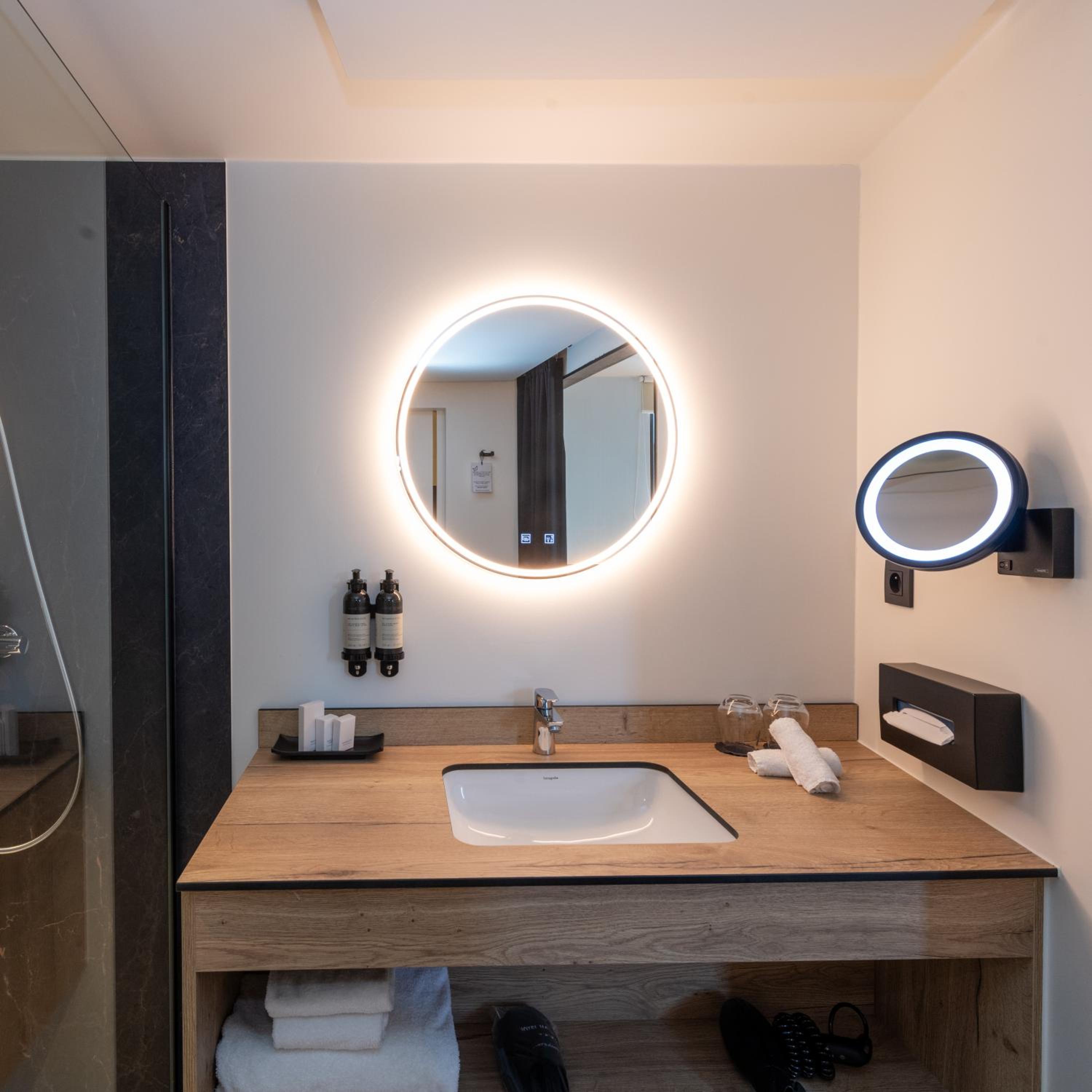 Deluxe Double Room - Photo 2