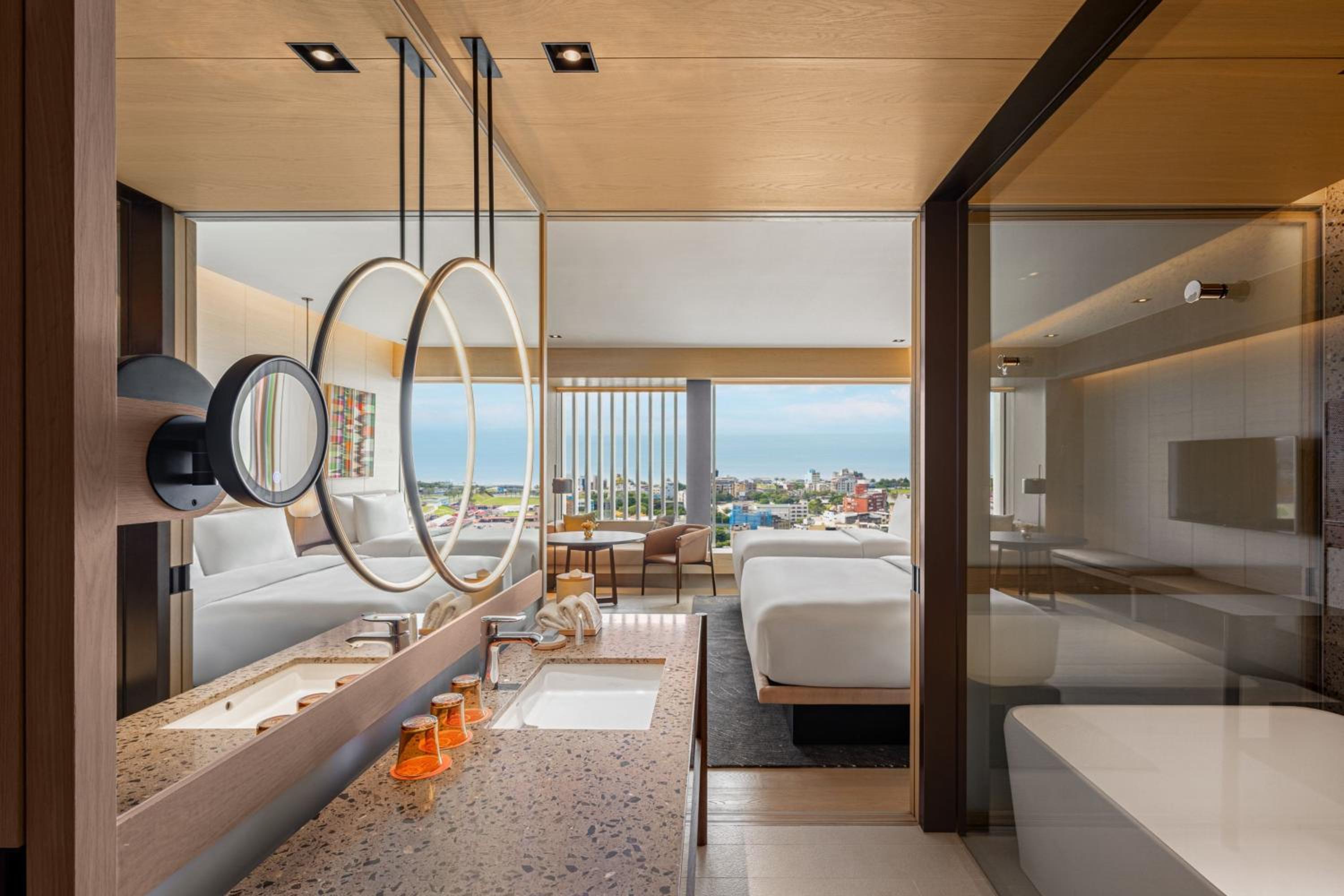 Family Room with Ocean View - Photo 4
