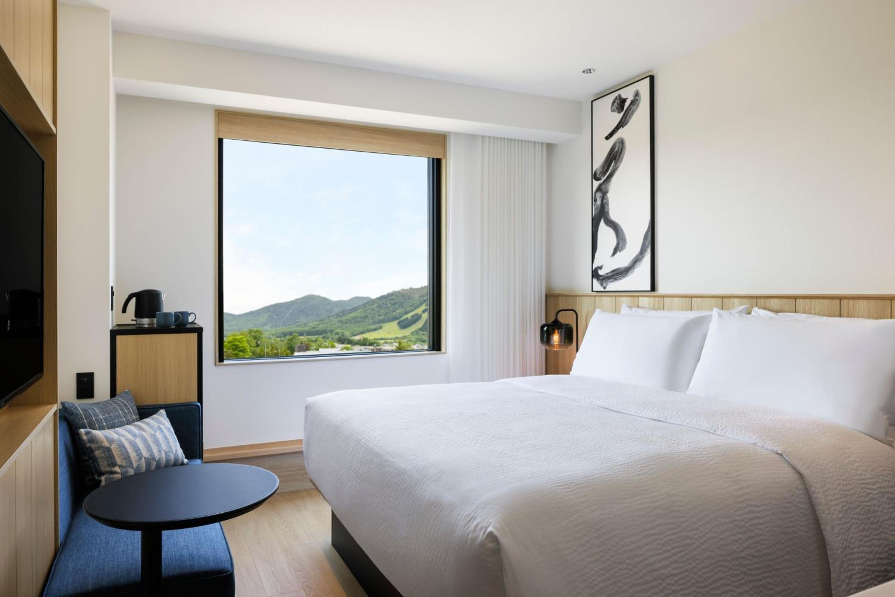 Standard King Room - Photo 1