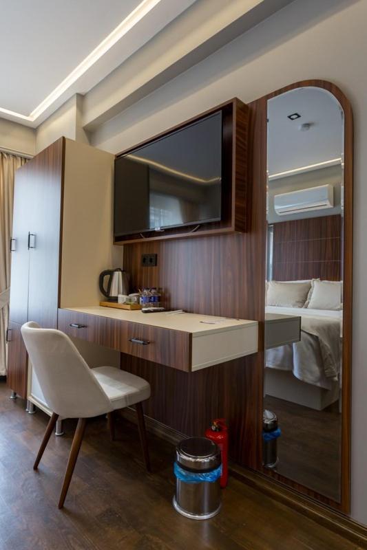 Superior Triple Room photo 3