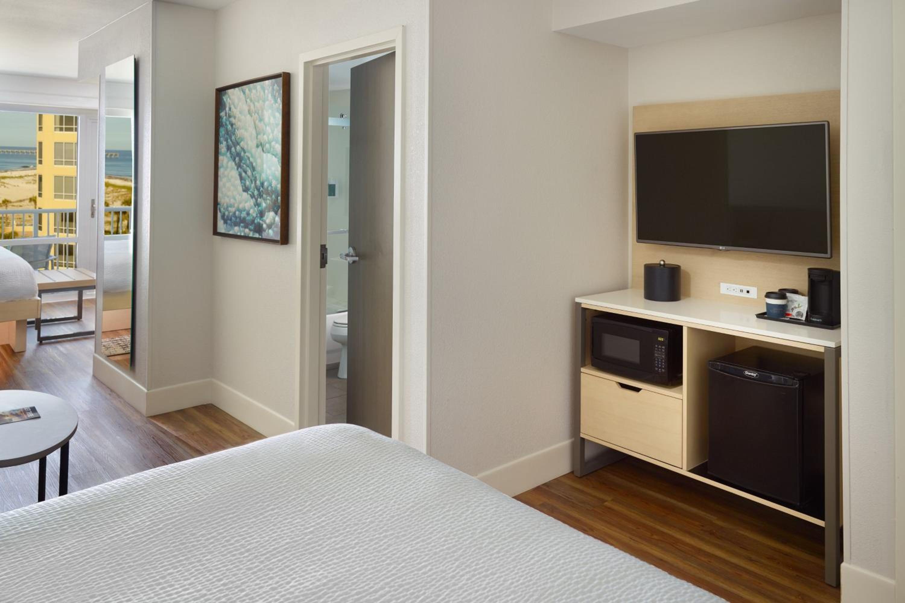 Queen Studio with Two Queen Beds - Photo 1