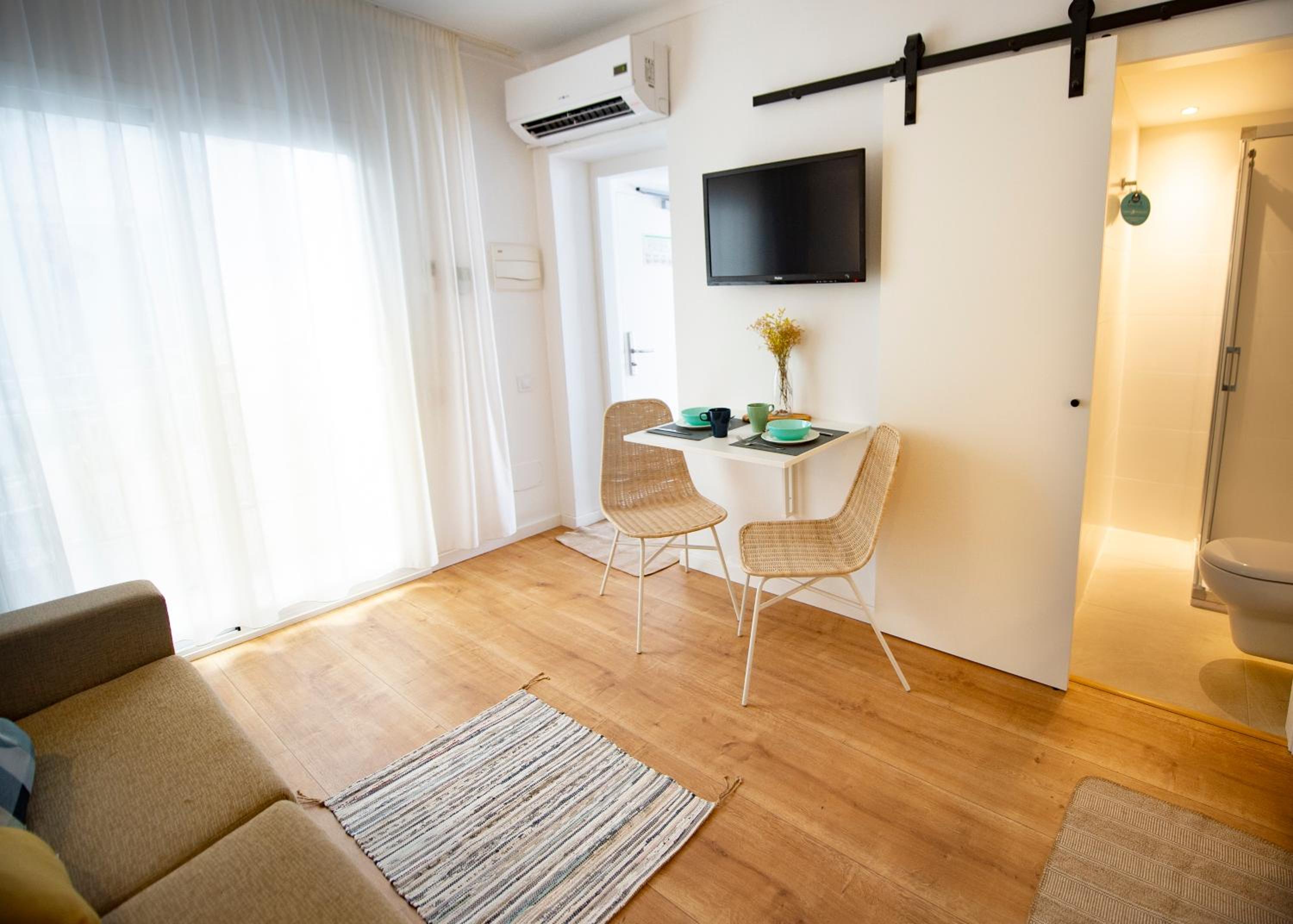 Loft with Balcony photo 2