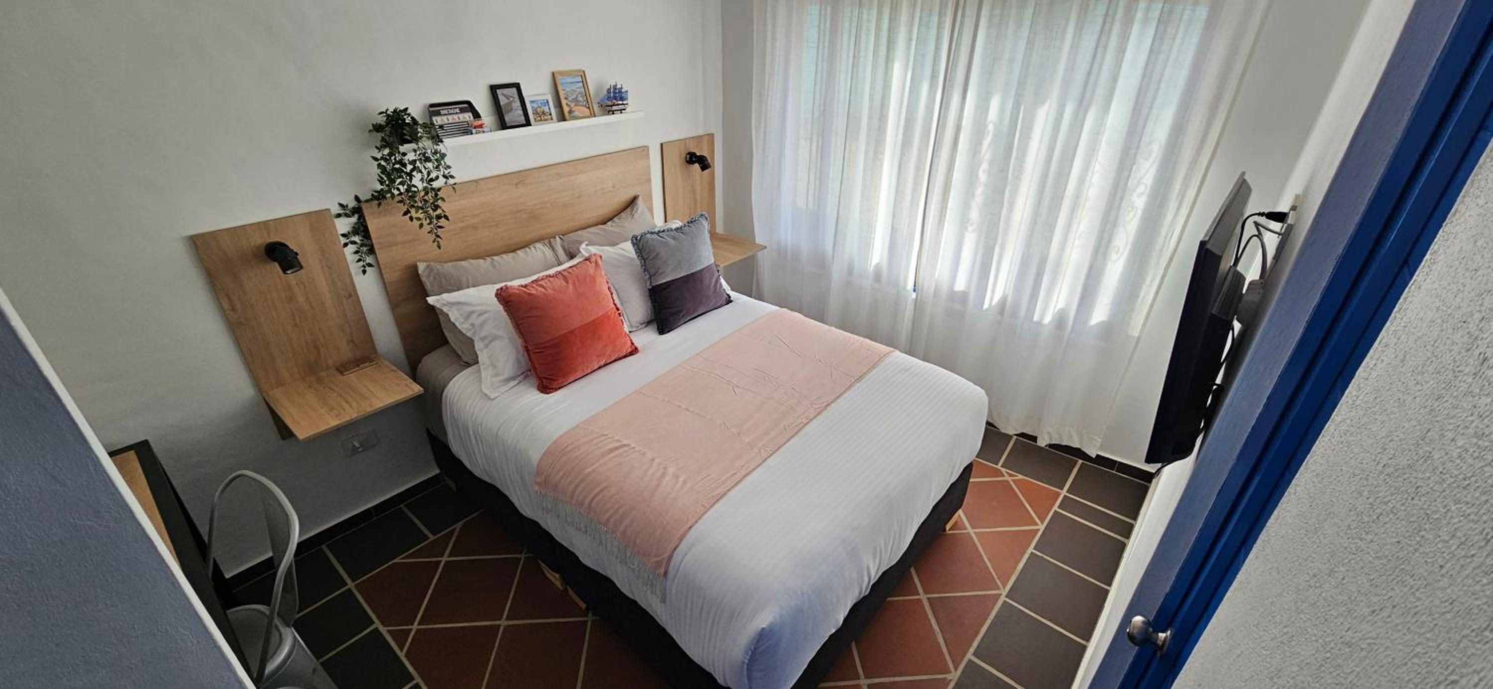 Double Room with Private Bathroom photo 3