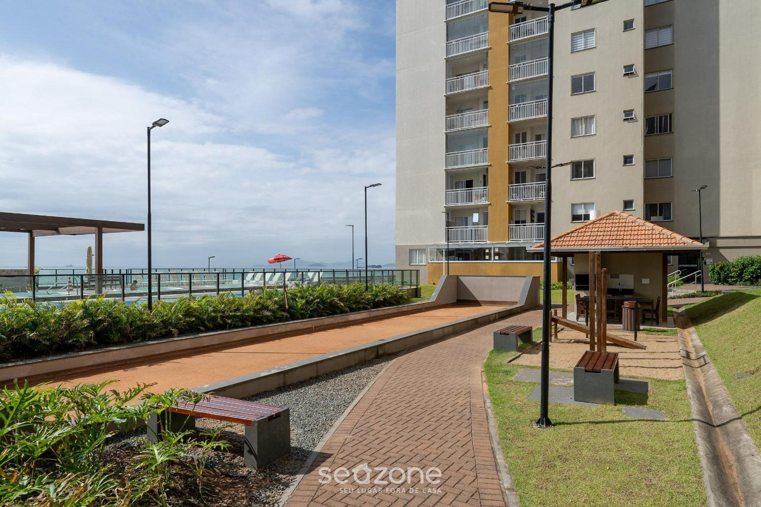 Apartment With View photo 2