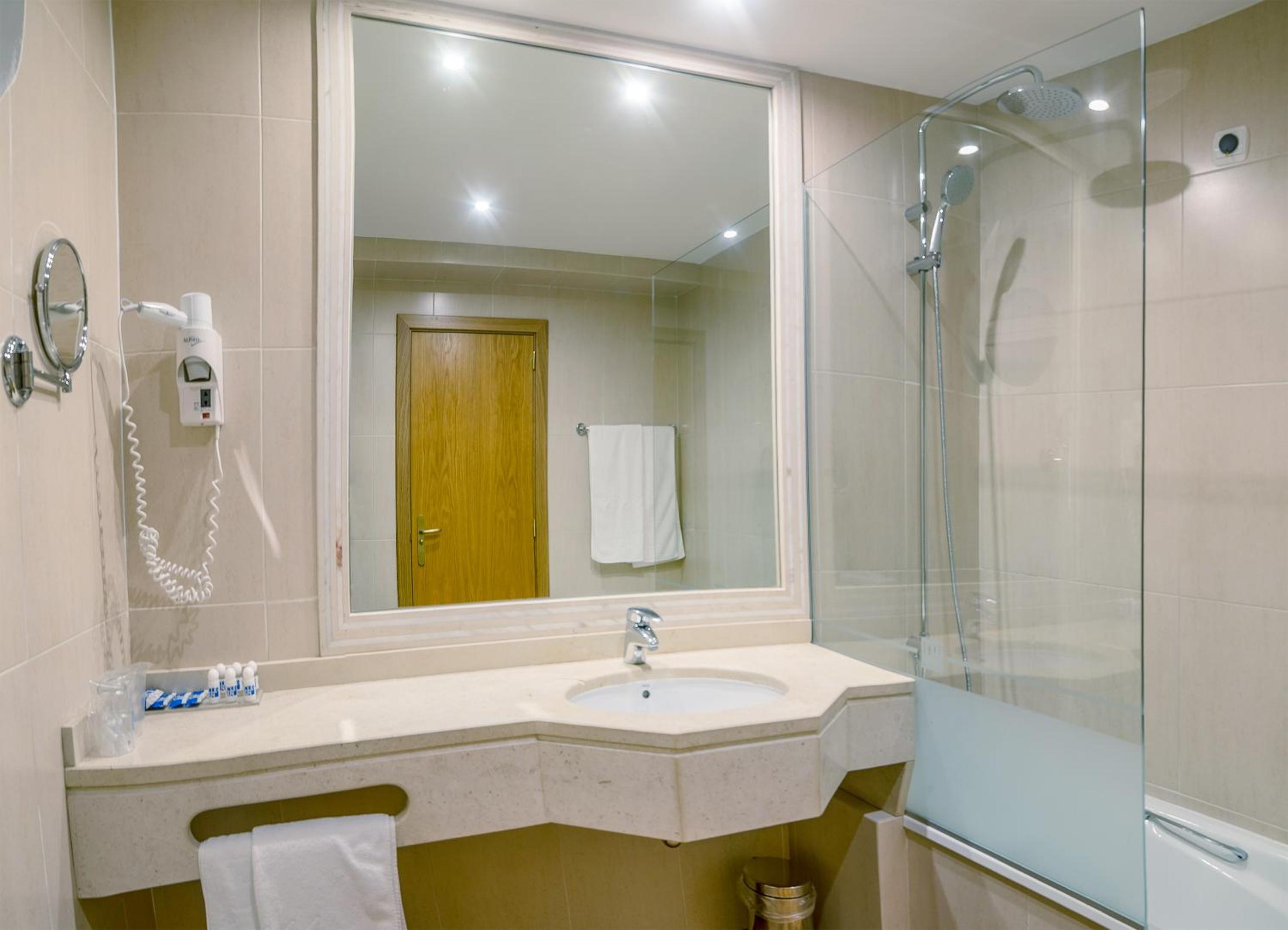 Triple Room - Photo 2