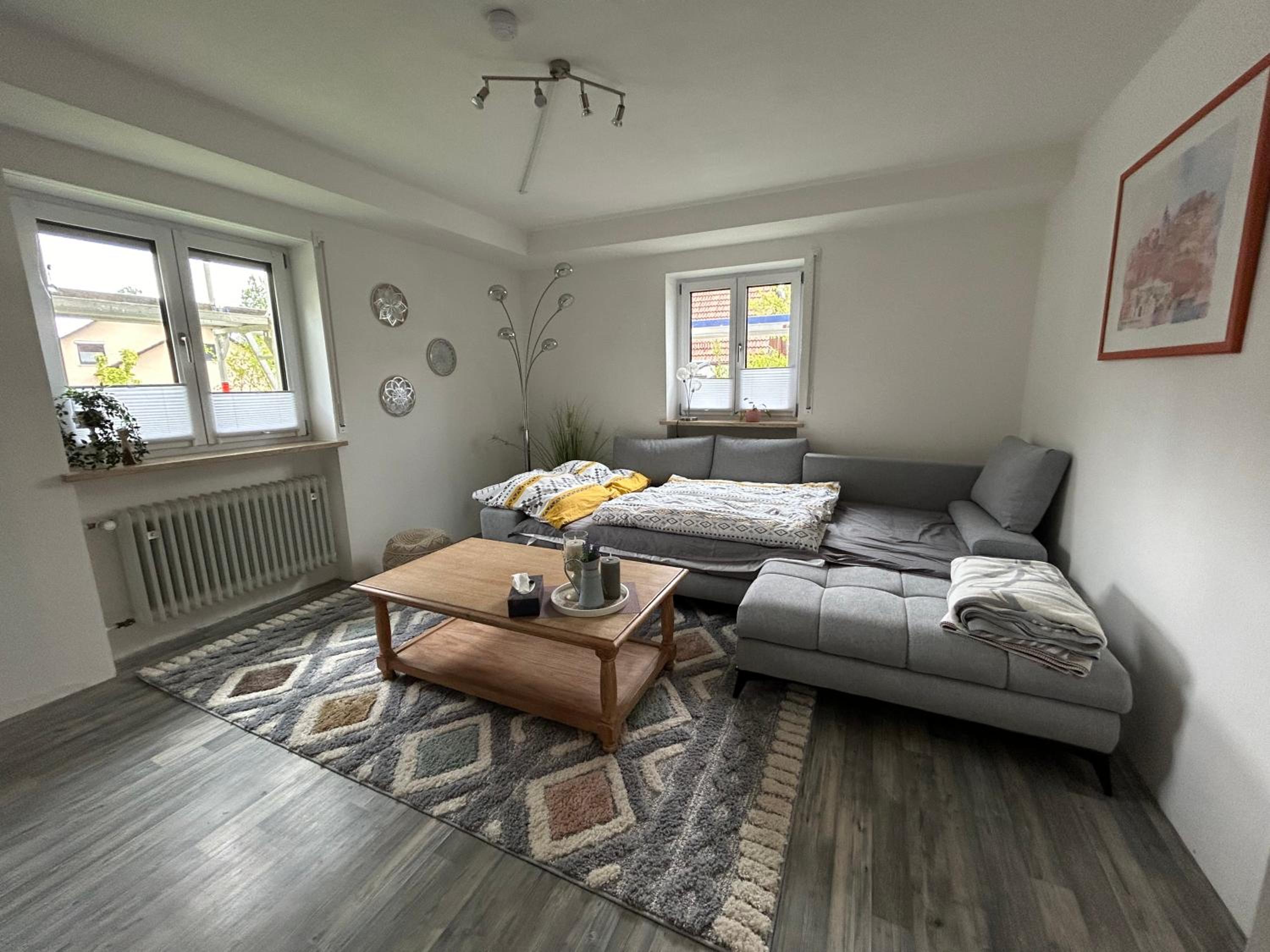 One-Bedroom Apartment photo 1