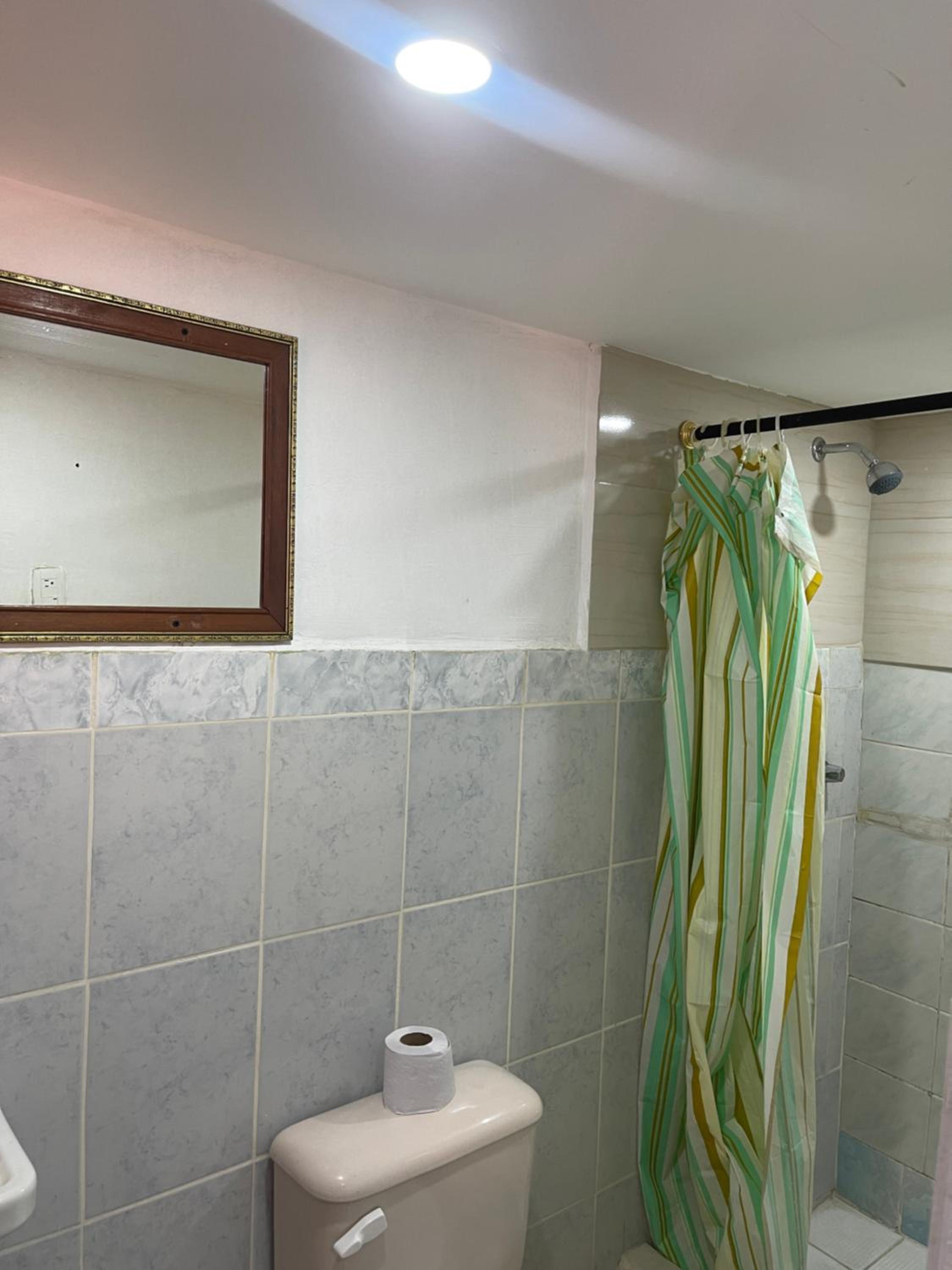 Single Room with Private Bathroom photo 3