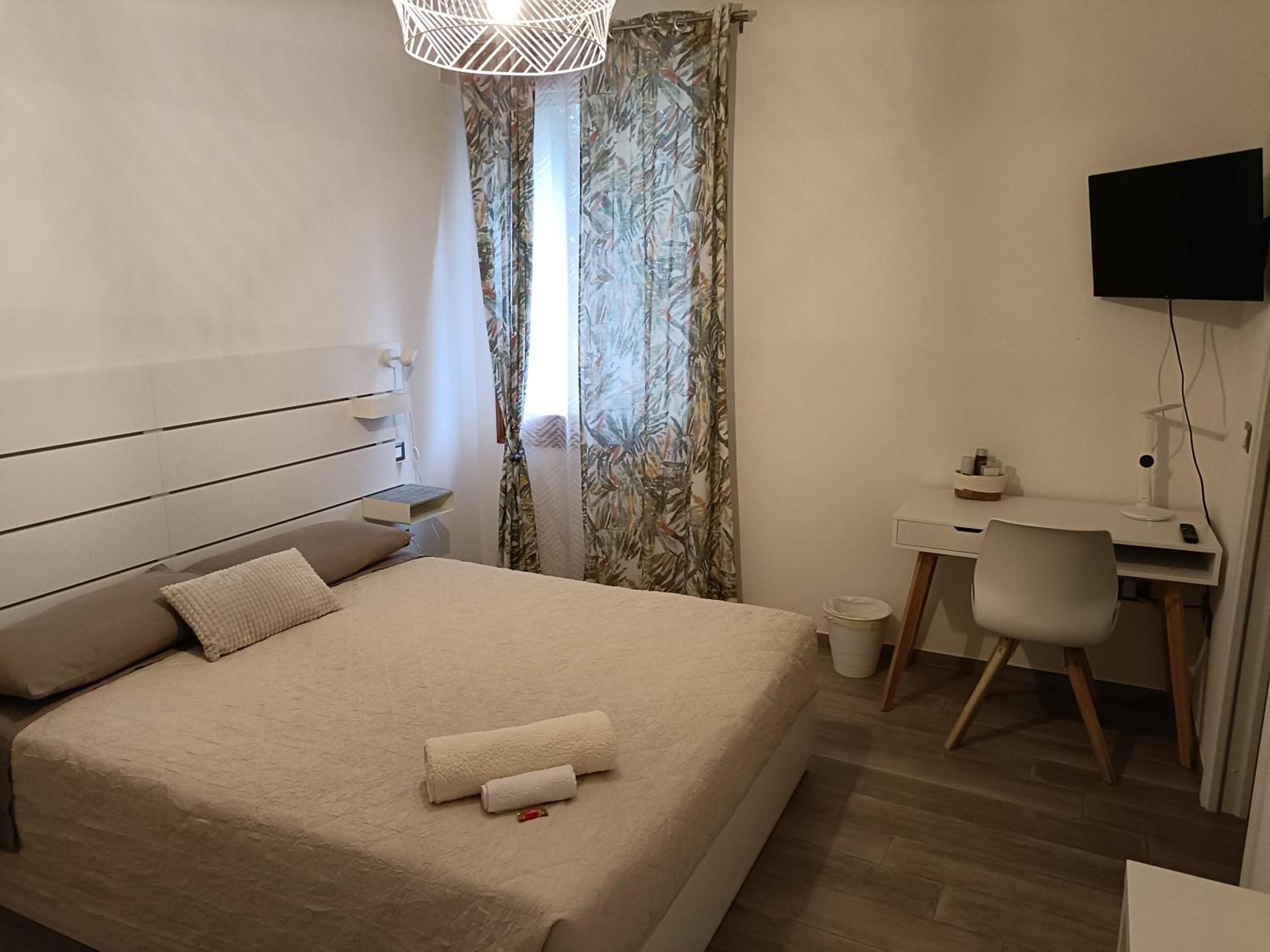Double Room with Private Bathroom photo 1