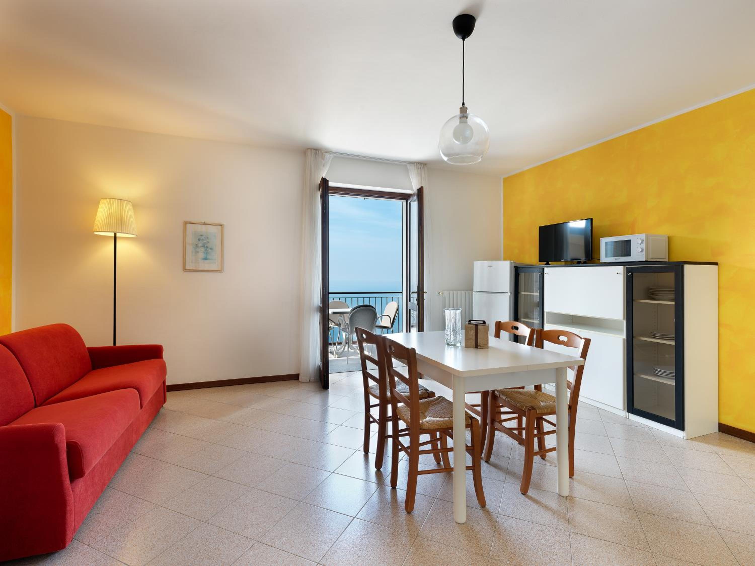 Standard One-Bedroom Apartment with Lake View photo 1