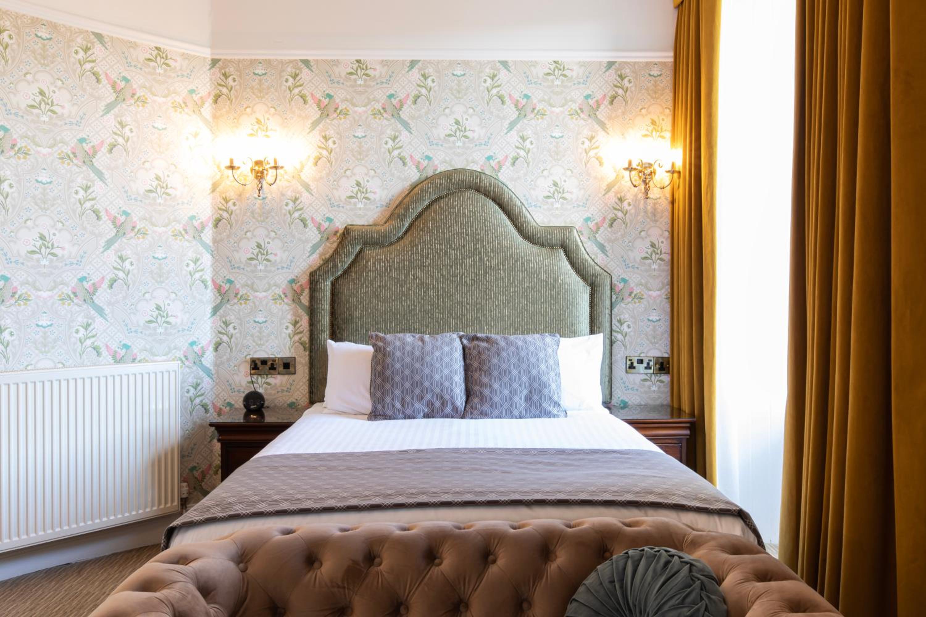 Classic Double or Twin Room - Photo 1