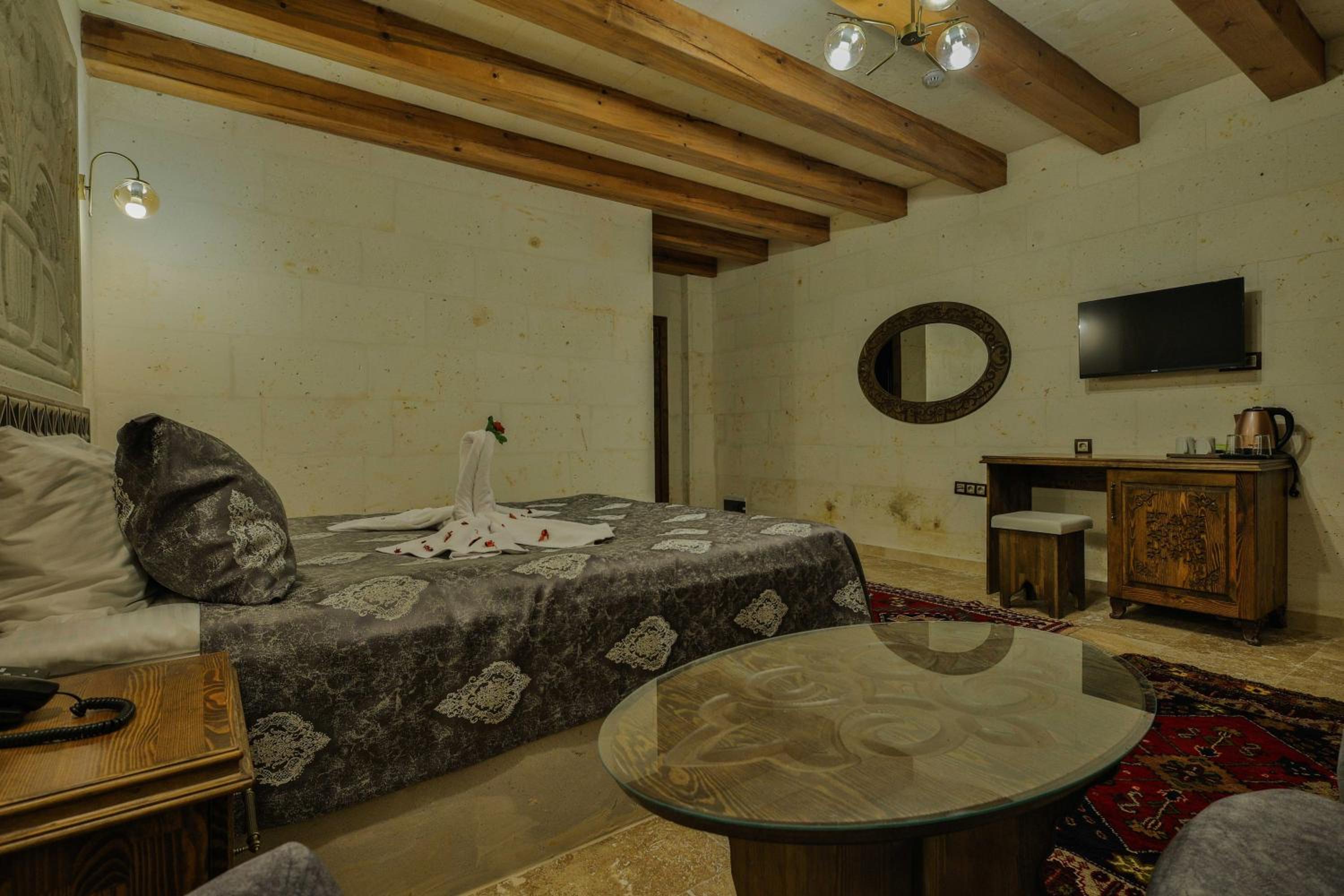 Double Room with Private Bathroom photo 1