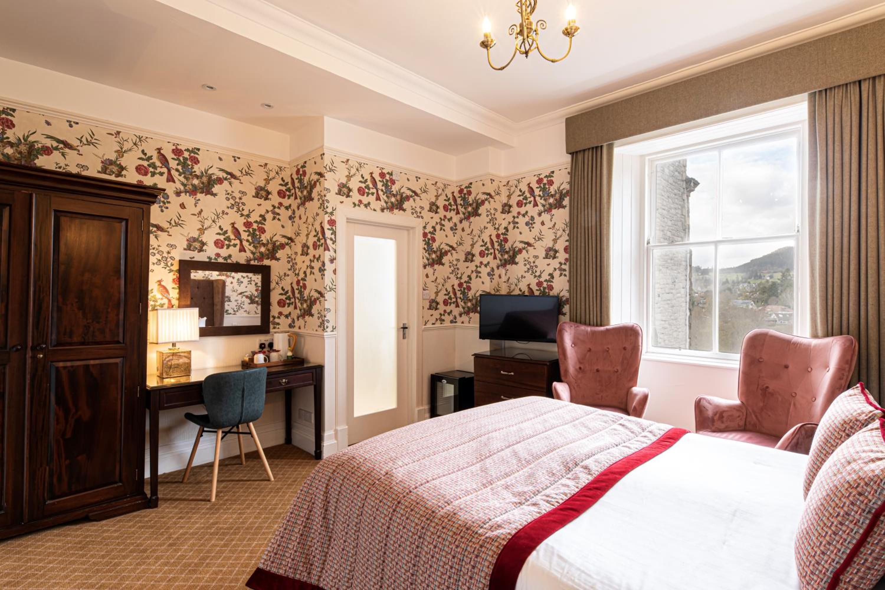 Classic Double or Twin Room - Photo 21