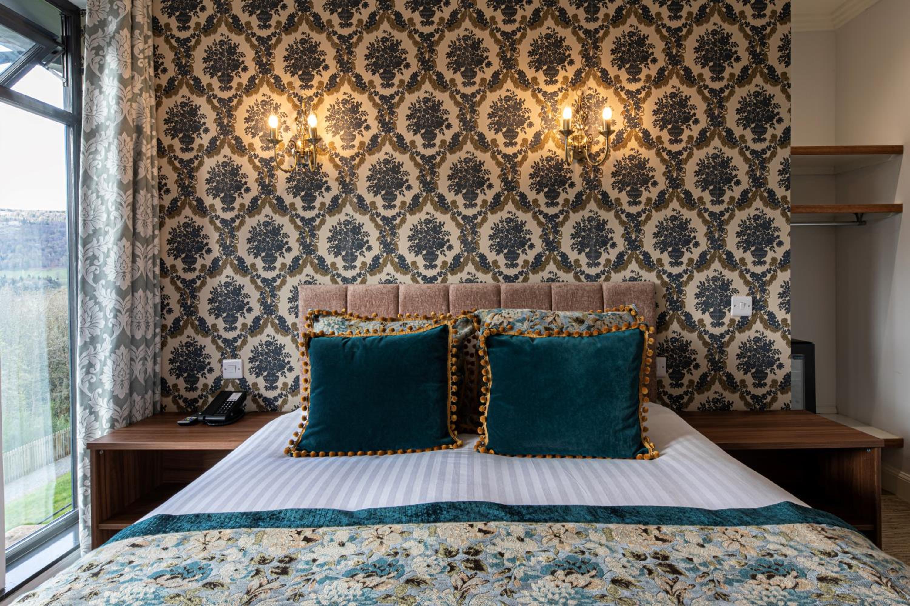 Classic Double or Twin Room - Photo 11