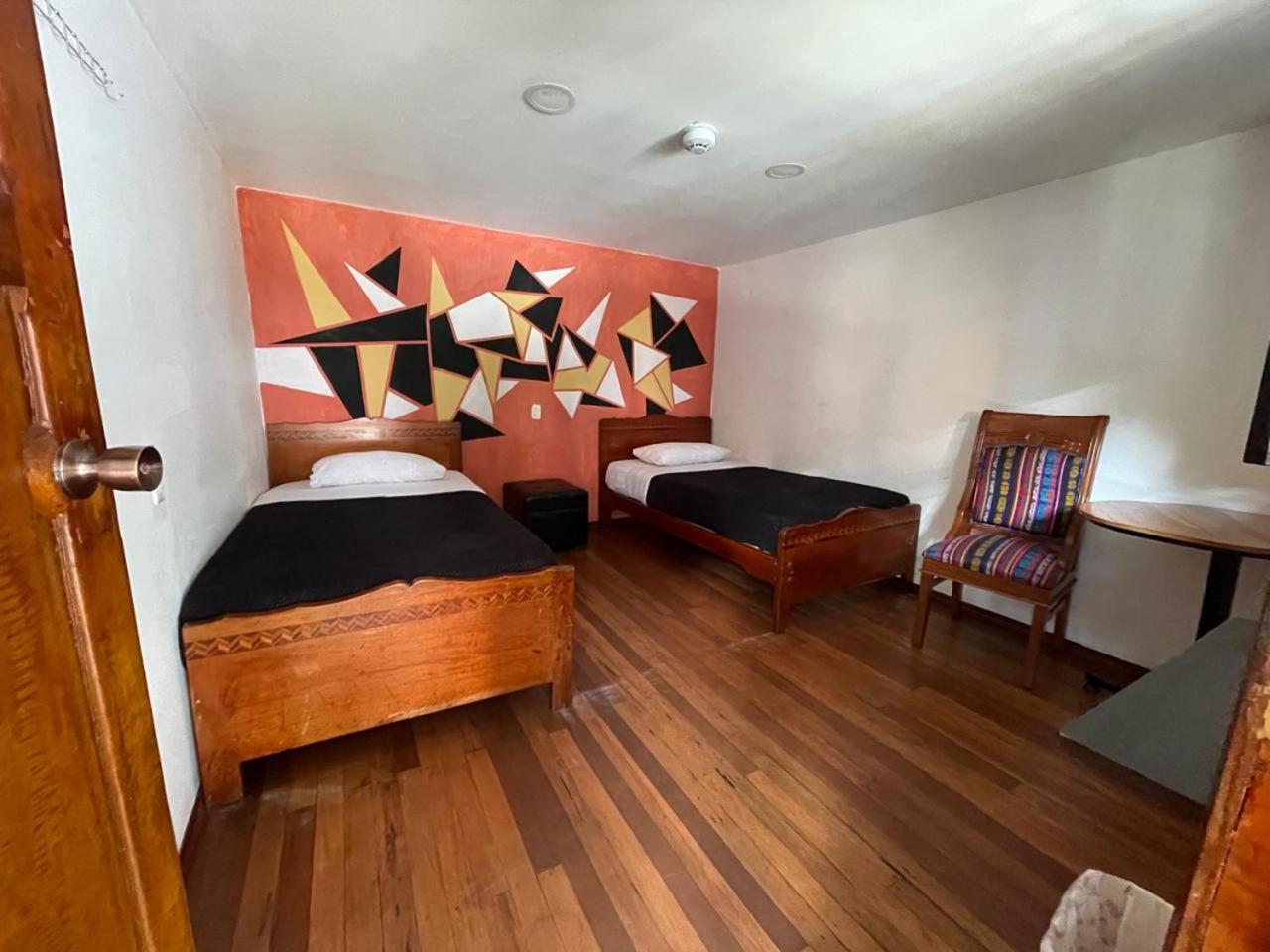 Twin Room with Shared Bathroom photo 1
