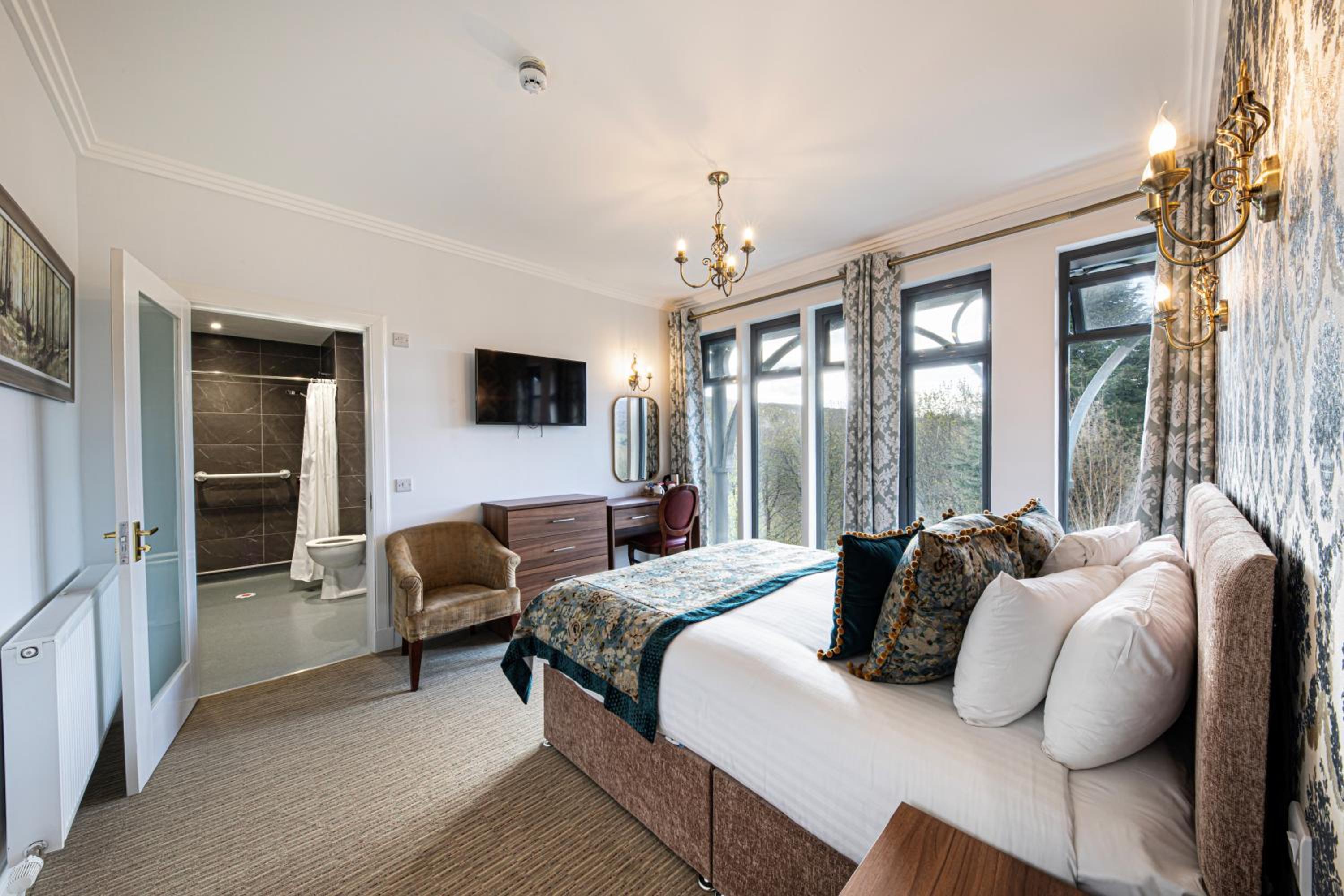 Classic Double or Twin Room - Photo 15