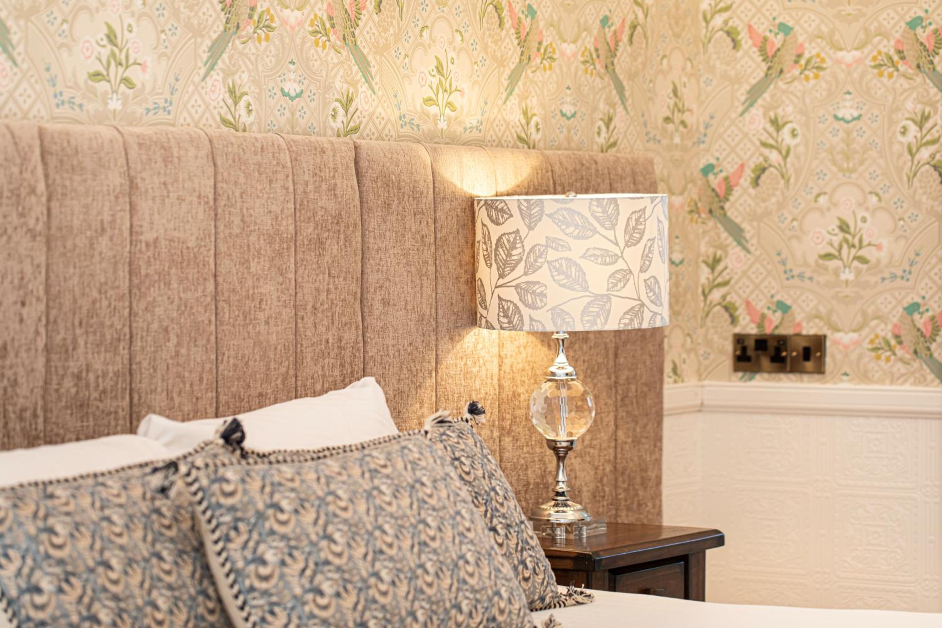 Classic Double or Twin Room - Photo 18