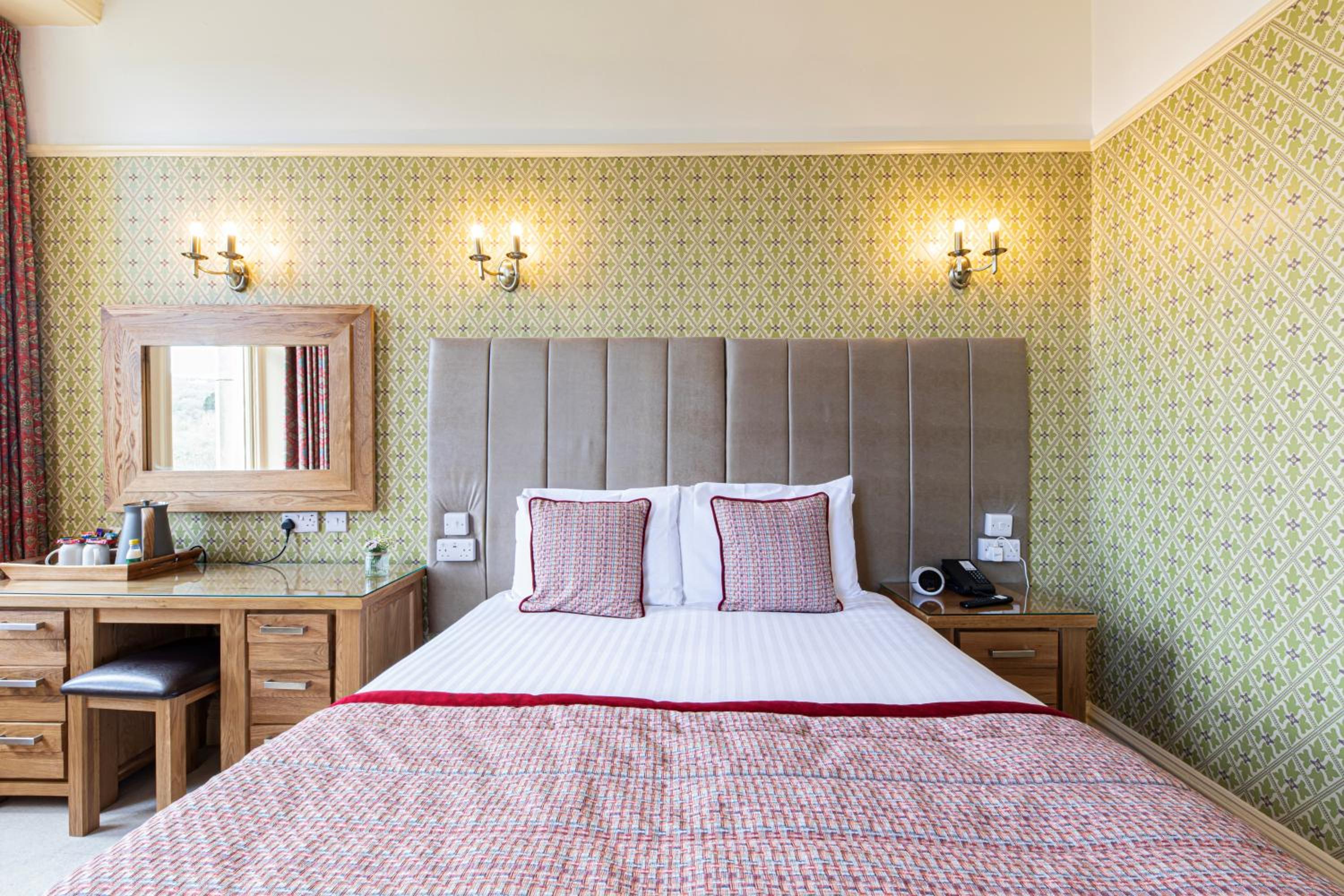 Classic Double or Twin Room - Photo 20