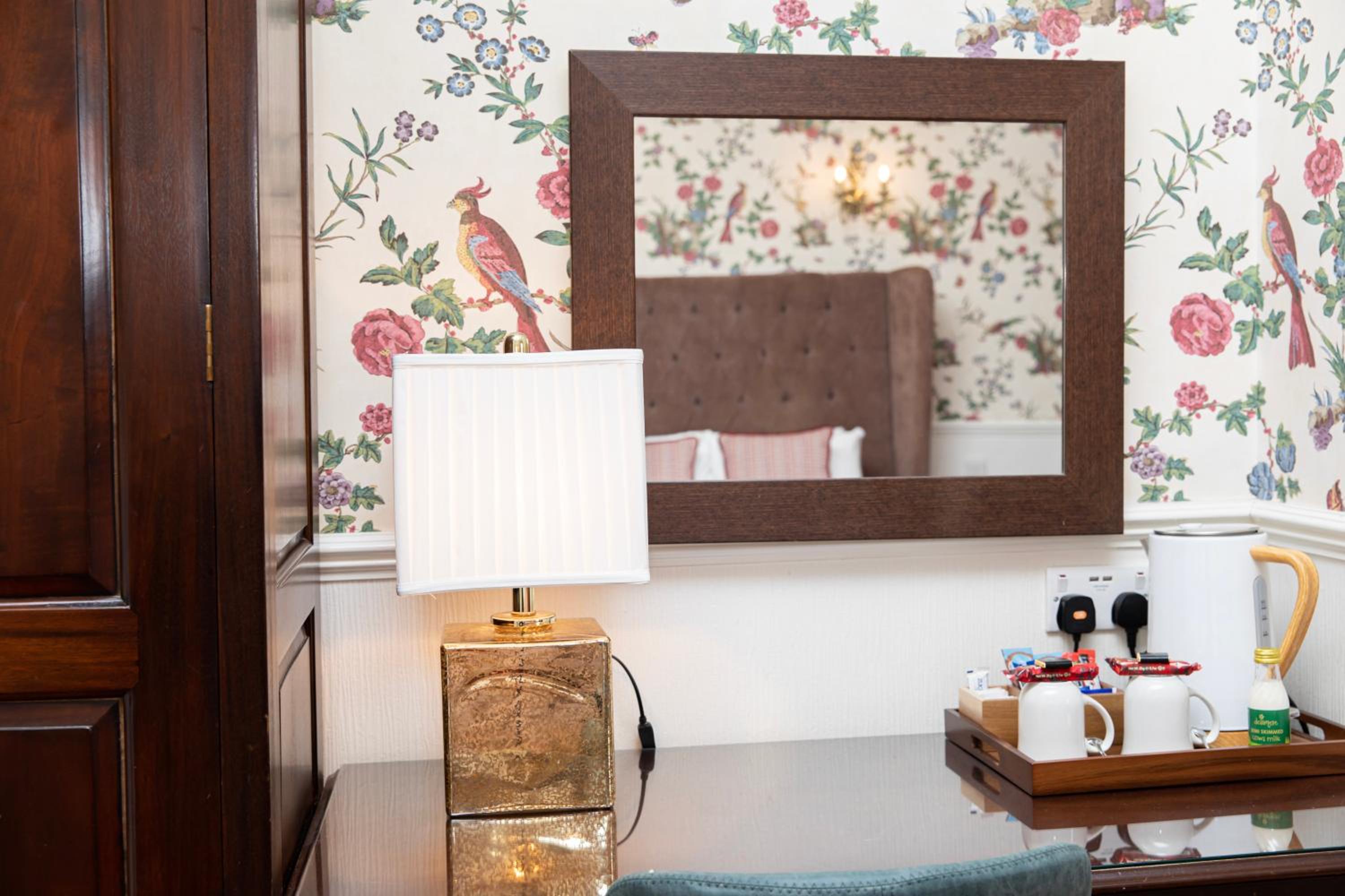 Classic Double or Twin Room - Photo 28