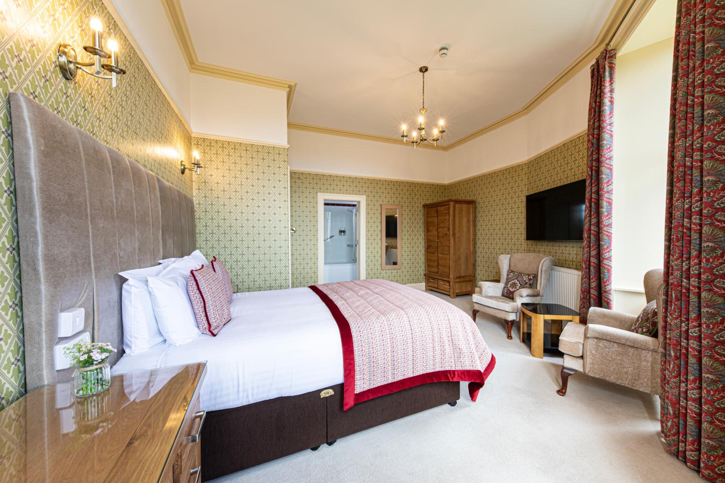 Classic Double or Twin Room - Photo 29