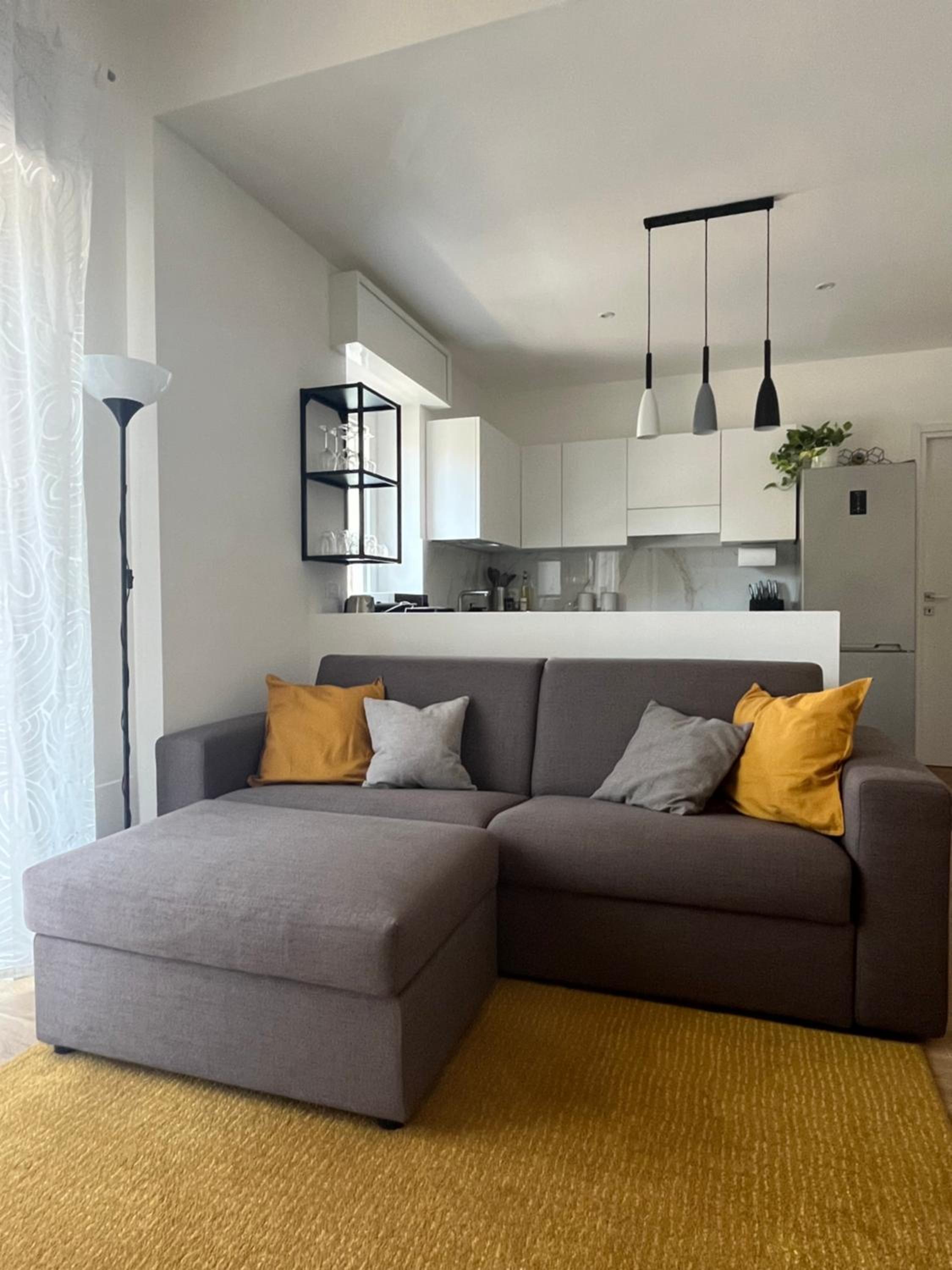 One-Bedroom Apartment