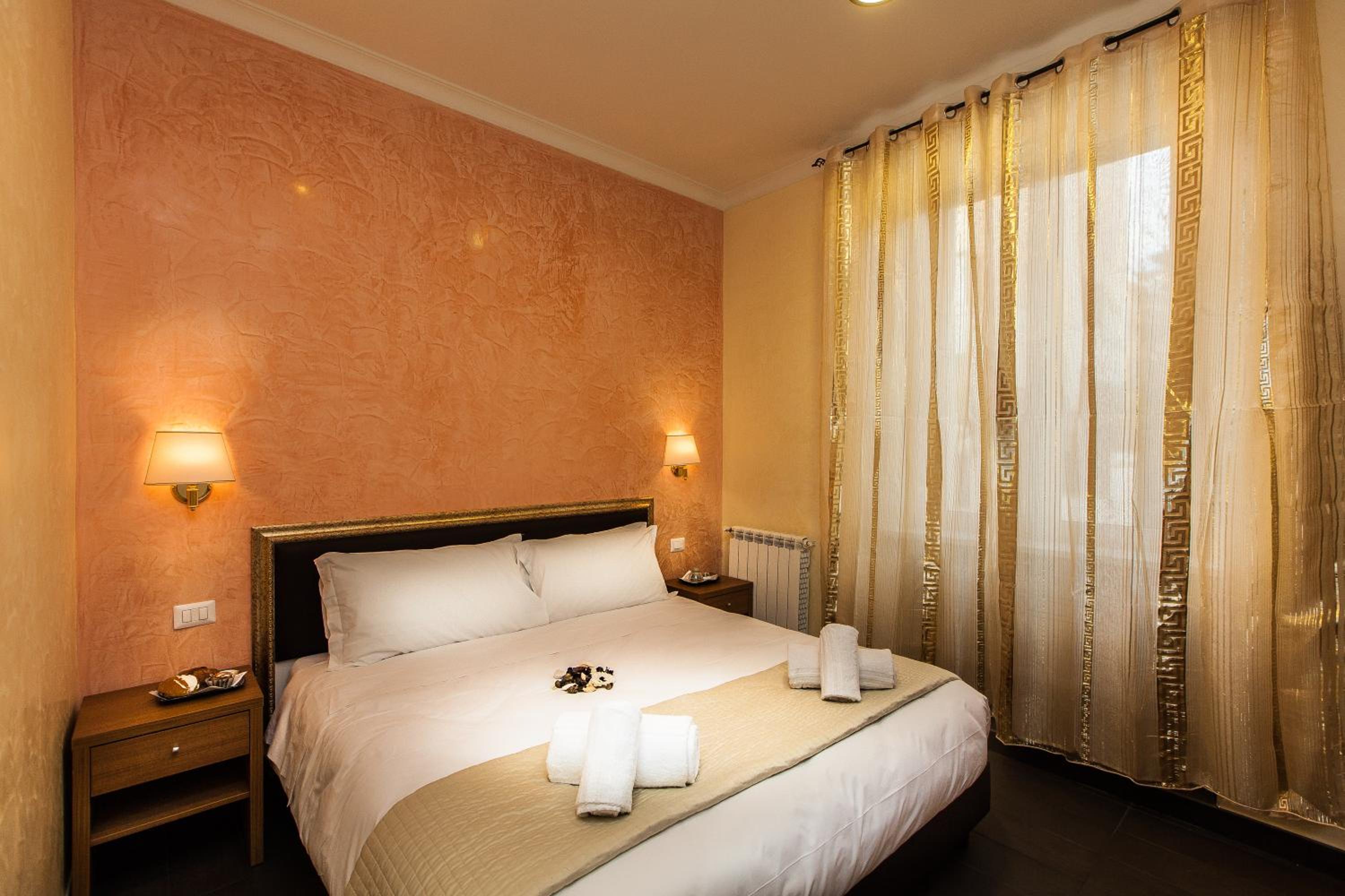 Double or Twin Room photo 1