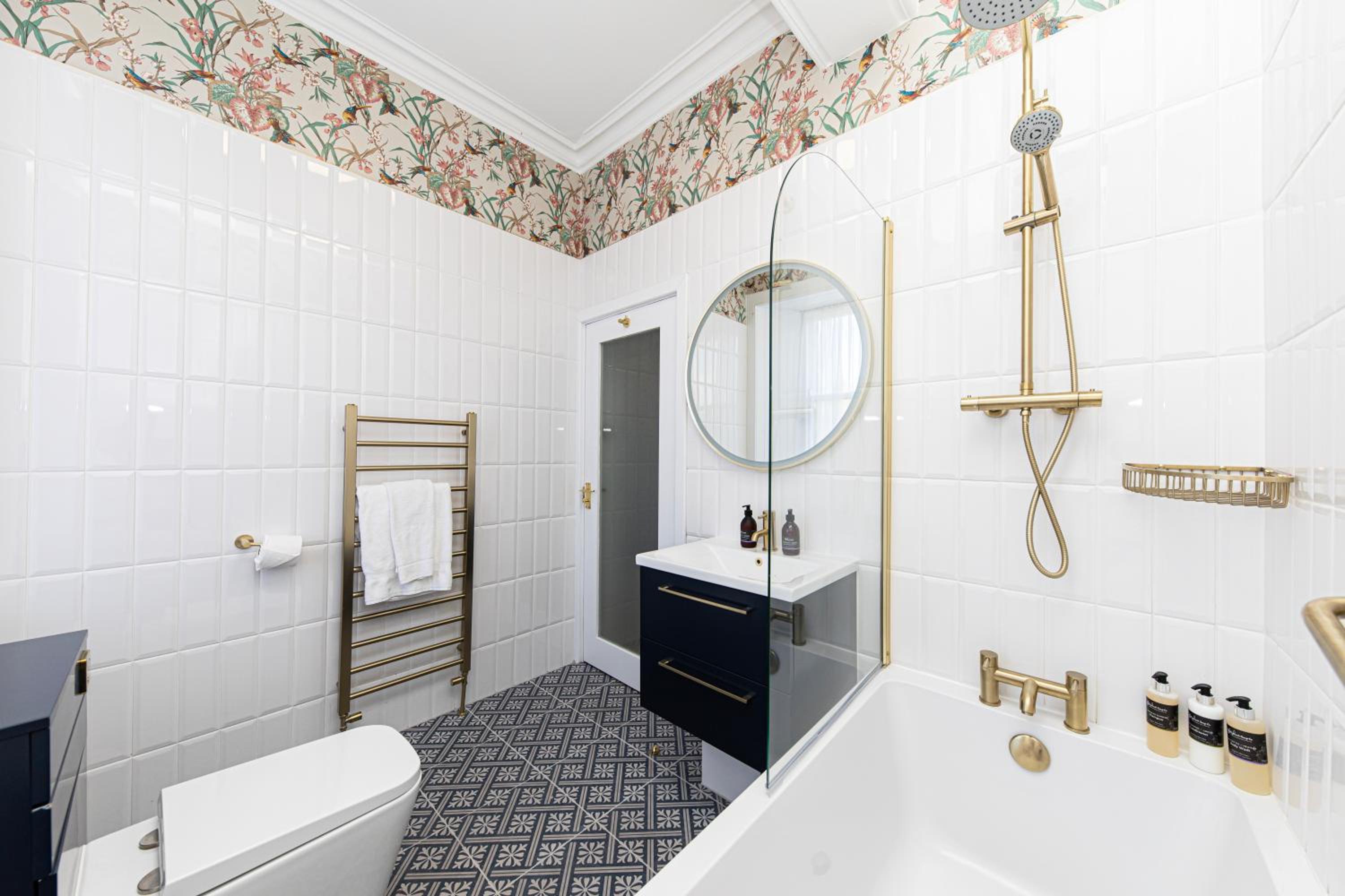 Classic Twin Room - Photo 8