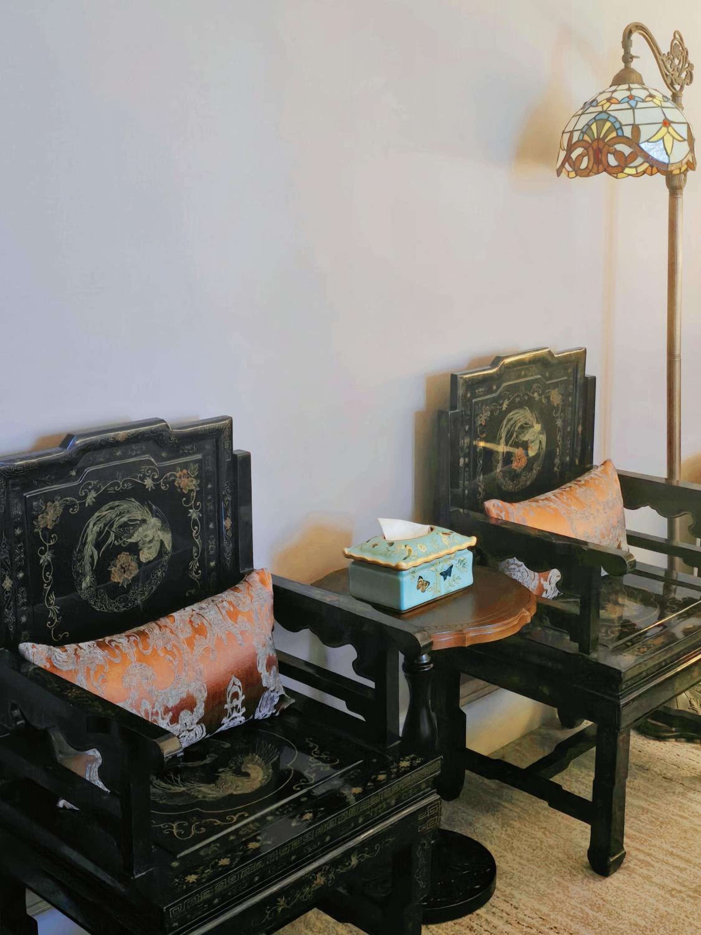 1926 Premier Deluxe Themed King Bed Room
