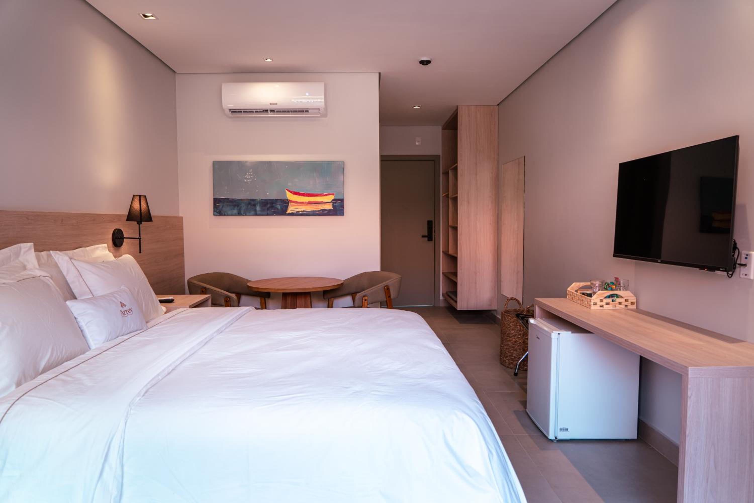 Suite with Balcony photo 3