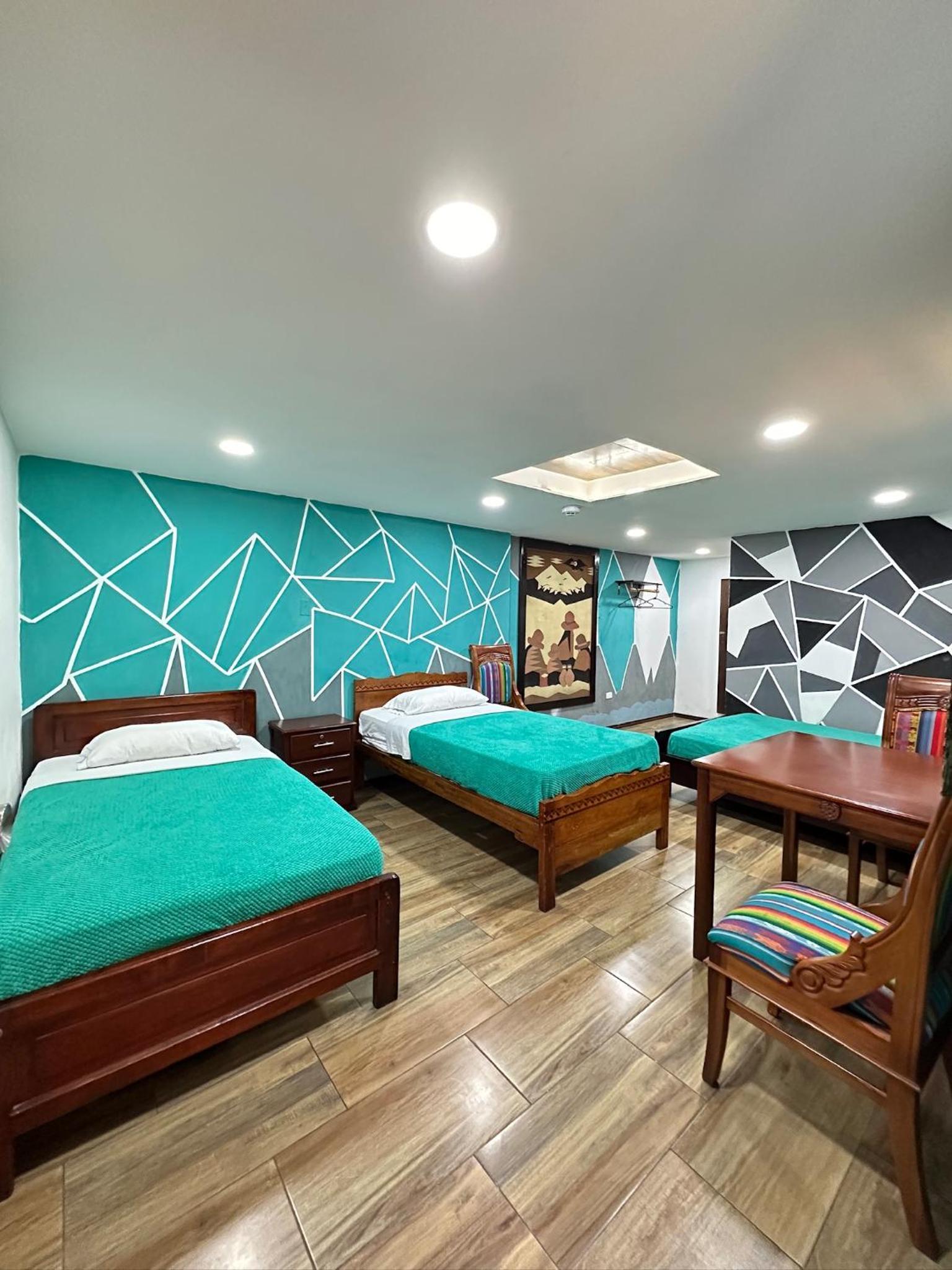 Family Room with Private Bathroom photo 3