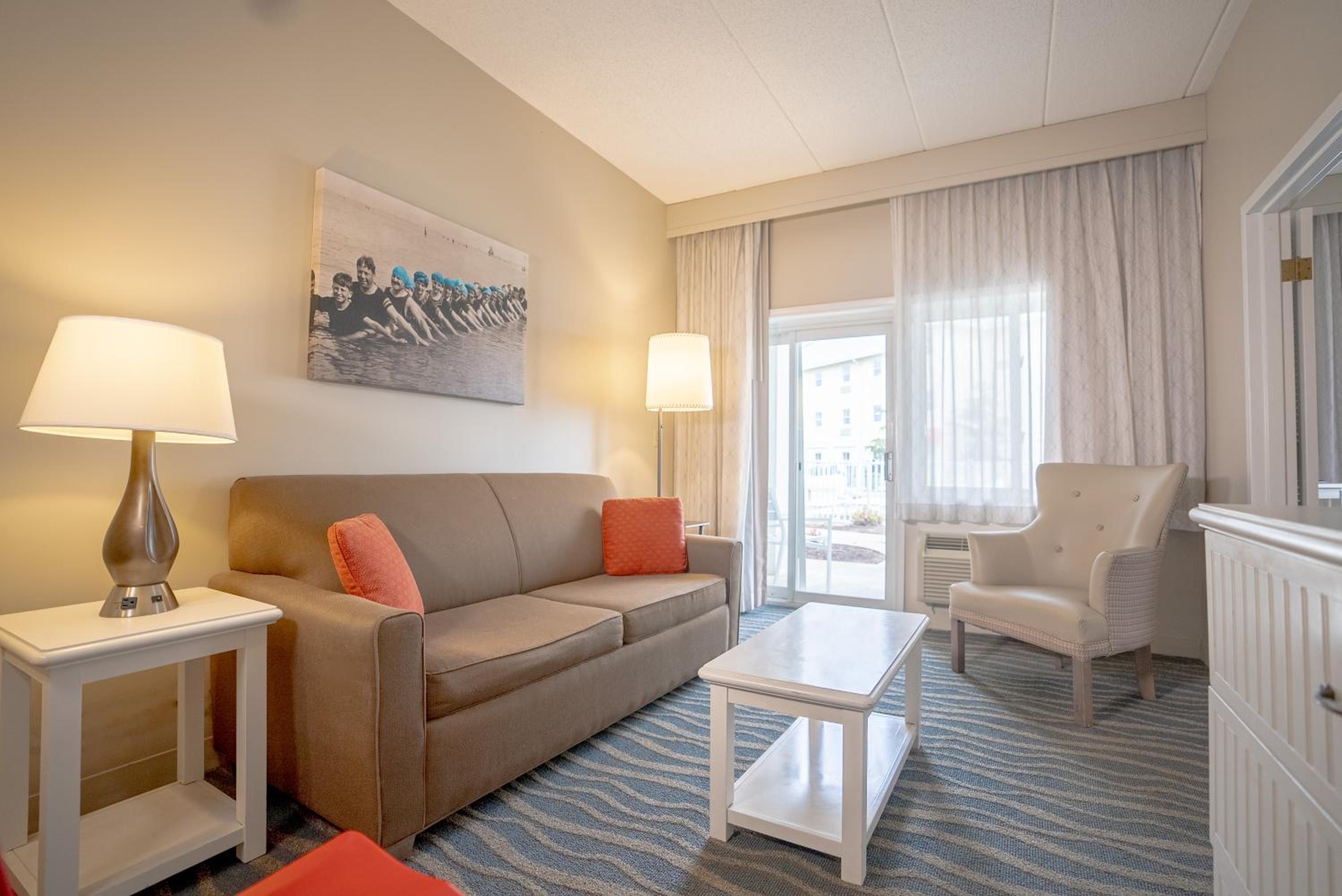 Suite with Lake View
