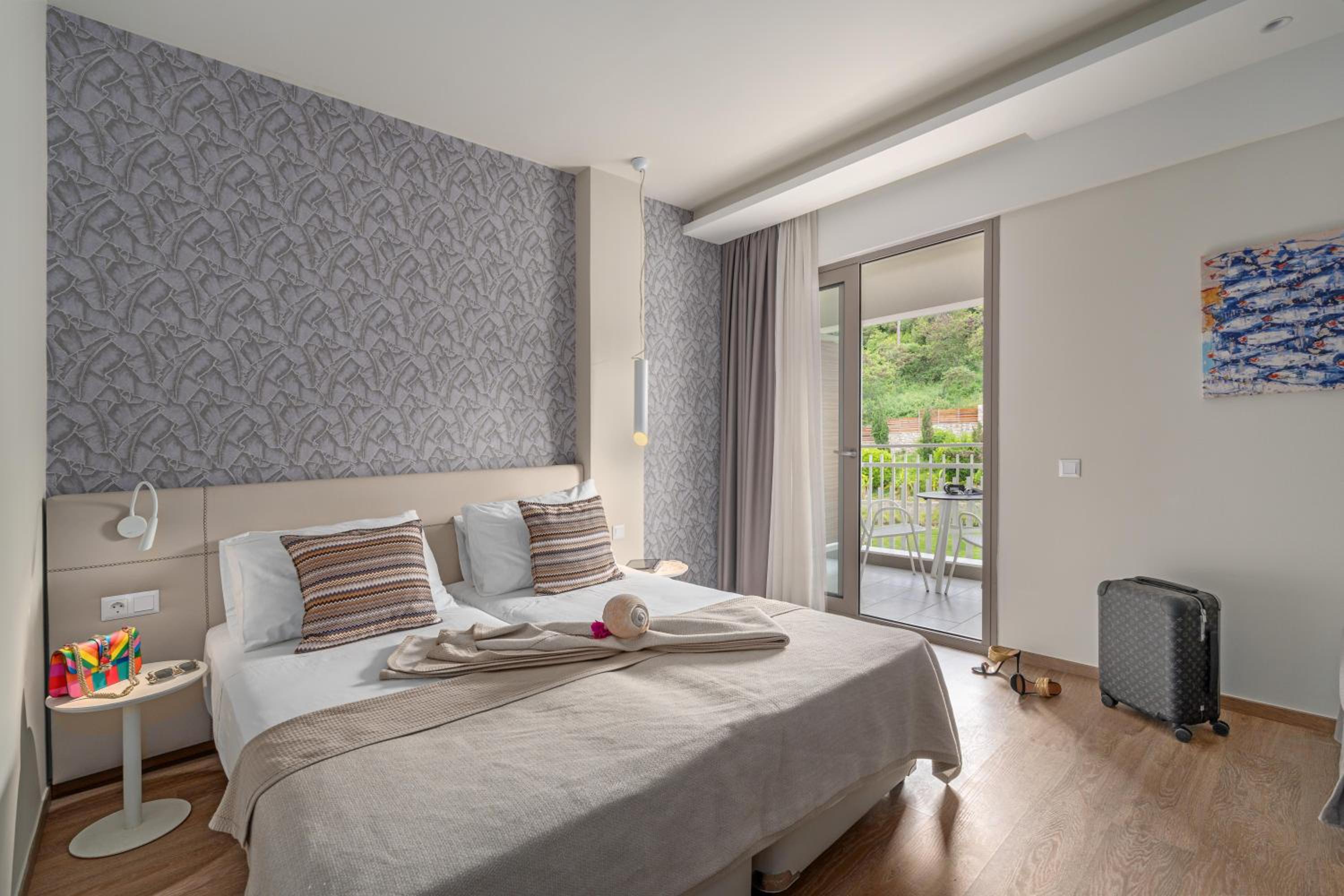 Deluxe Double with Garden View