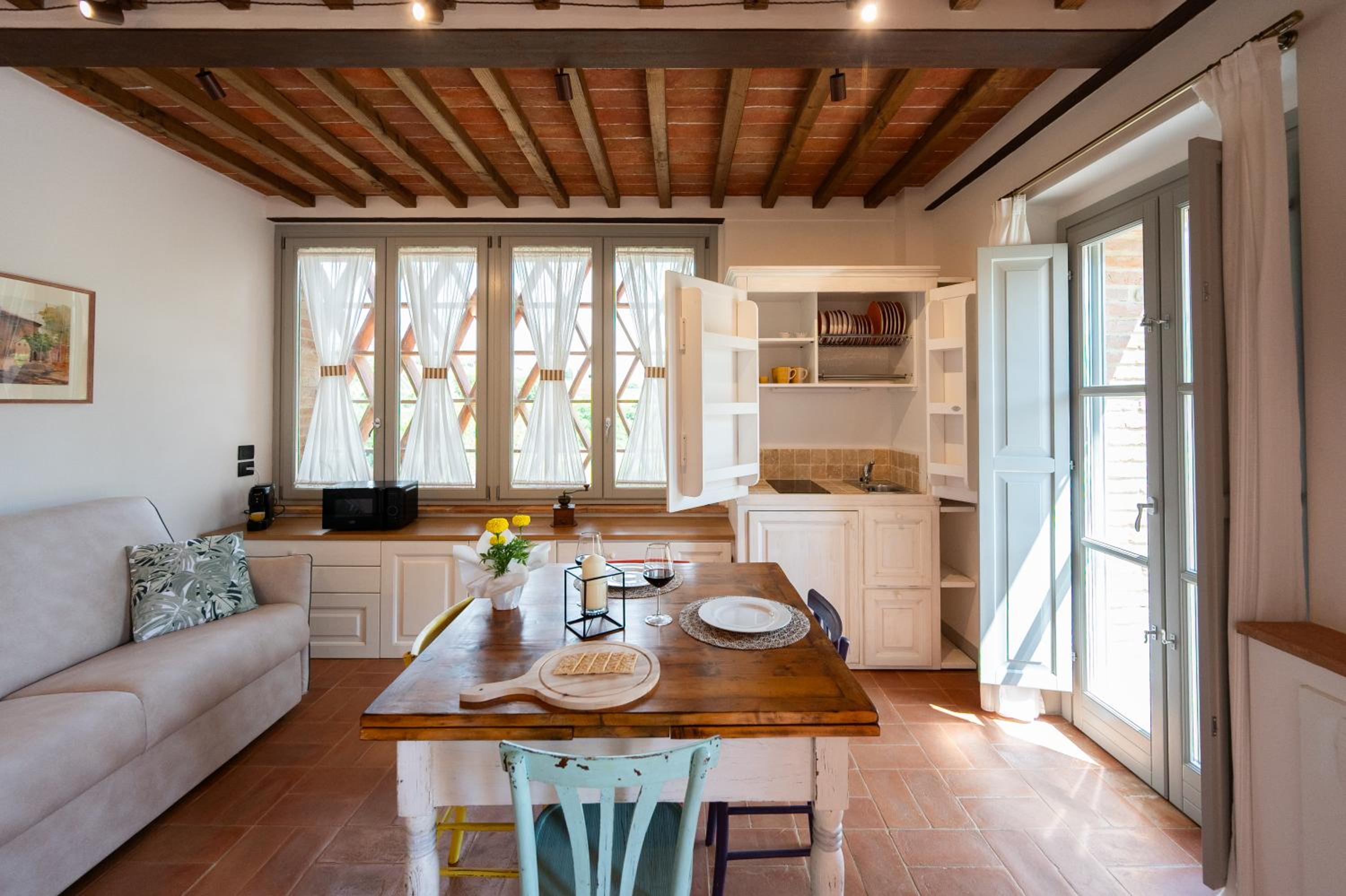 Maisonette photo 2