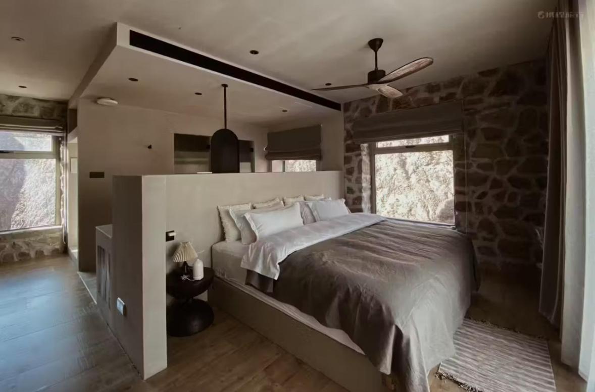 Suite With Garden View photo 2
