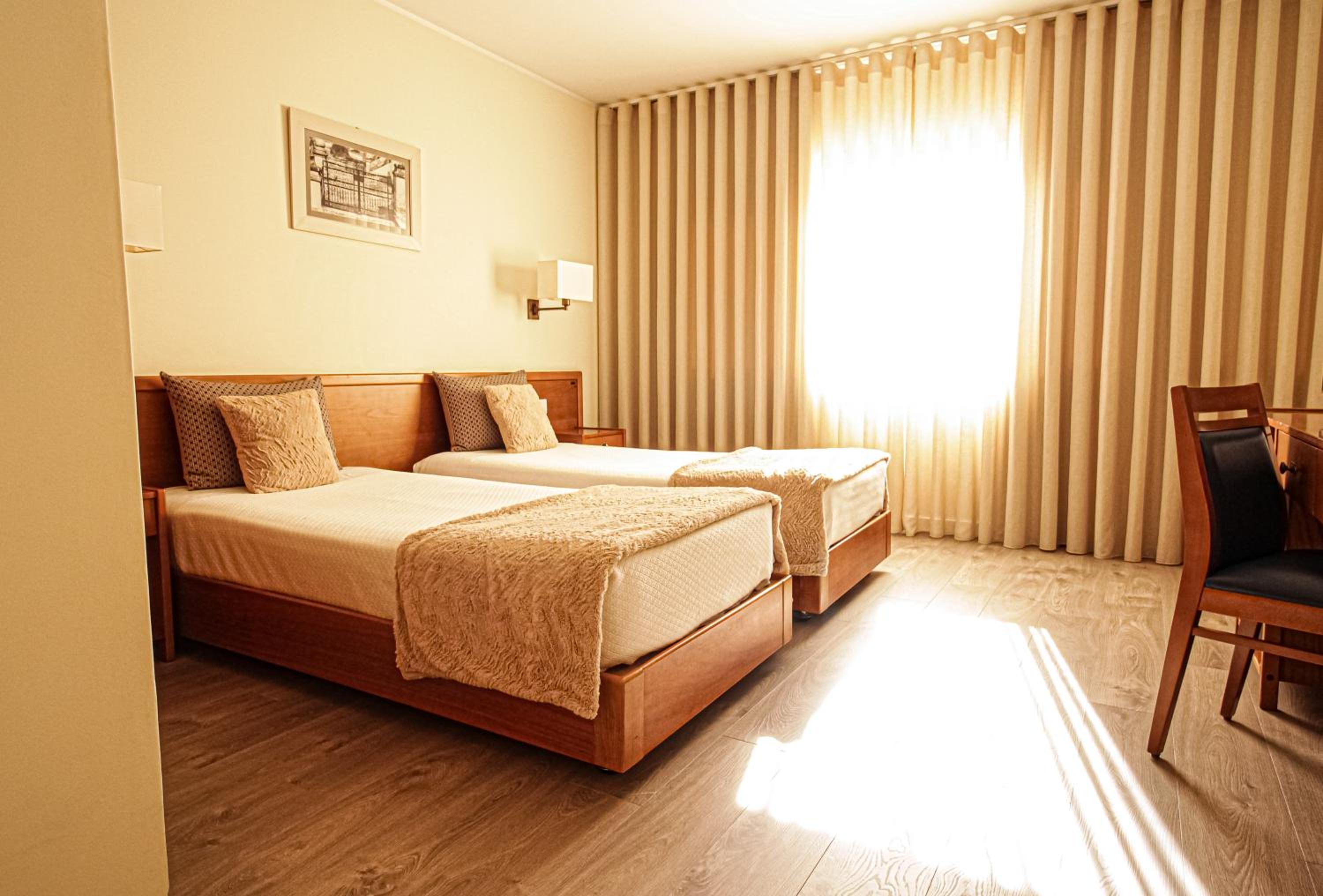 Family Suite (2 Adults + 2 Children) photo 3