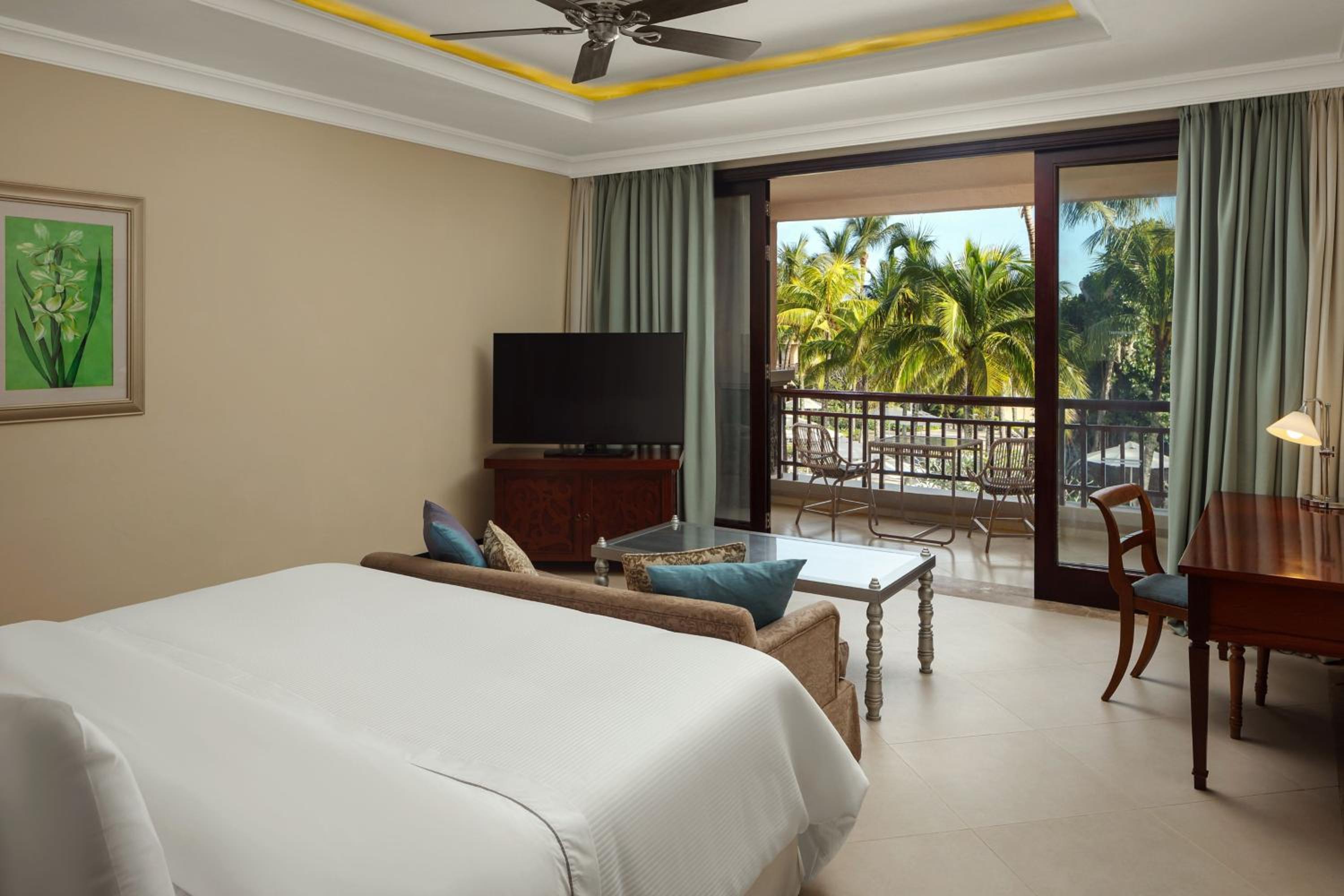 Turtle Bay Junior Suite - Photo 6