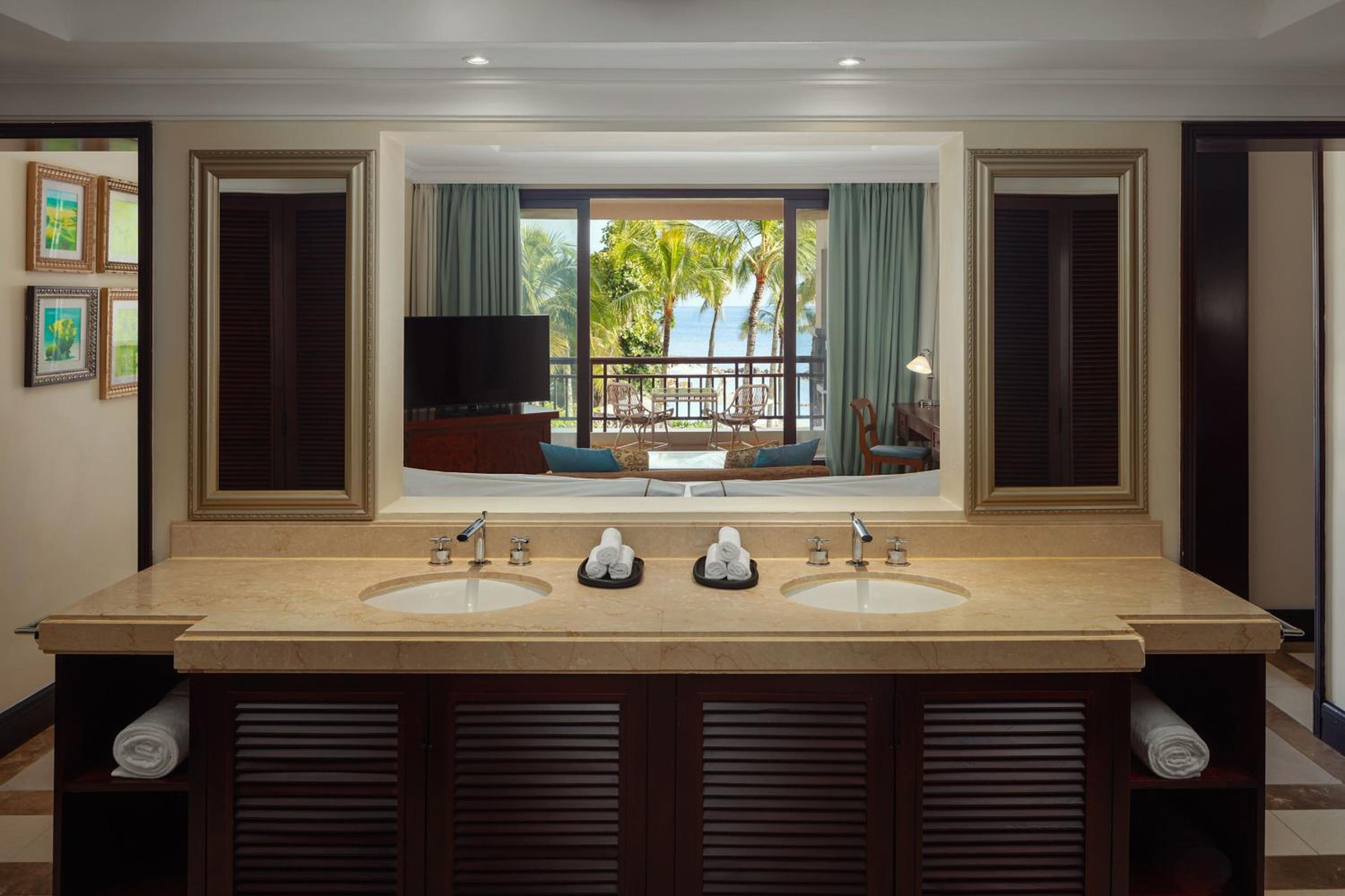Turtle Bay Junior Suite - Photo 4