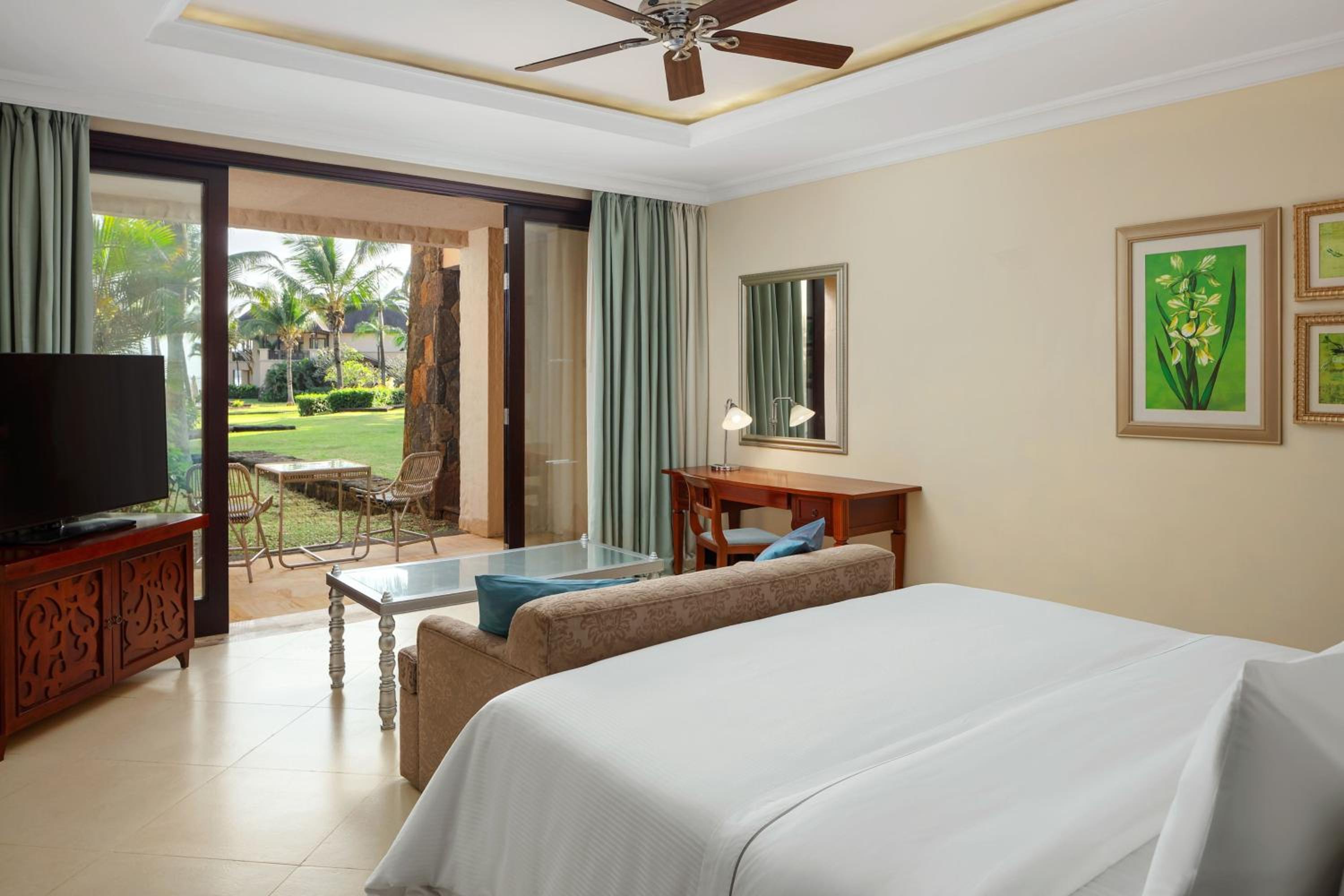 Junior Suite - King - Photo 2