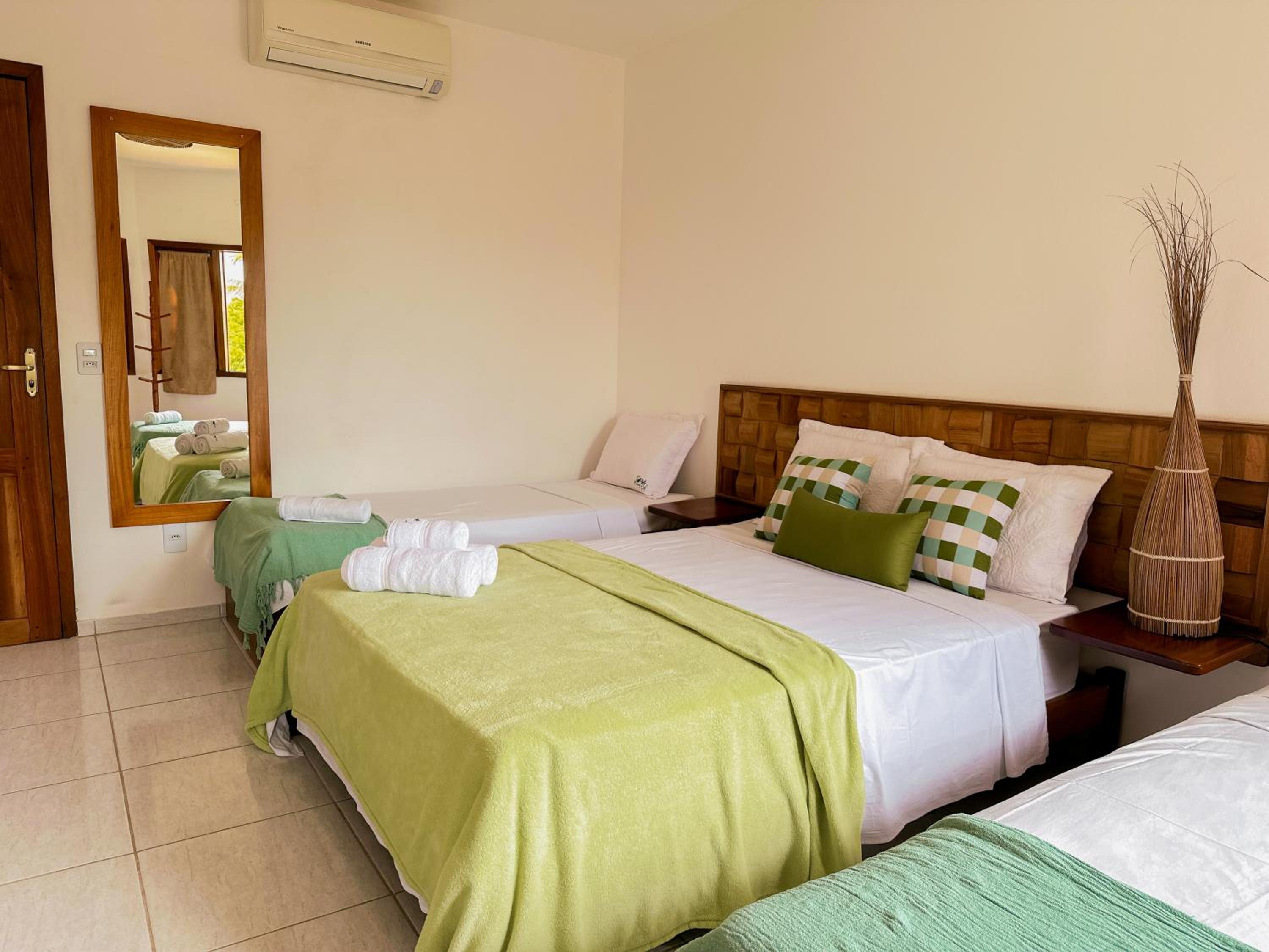 Classic Quadruple Room photo 2