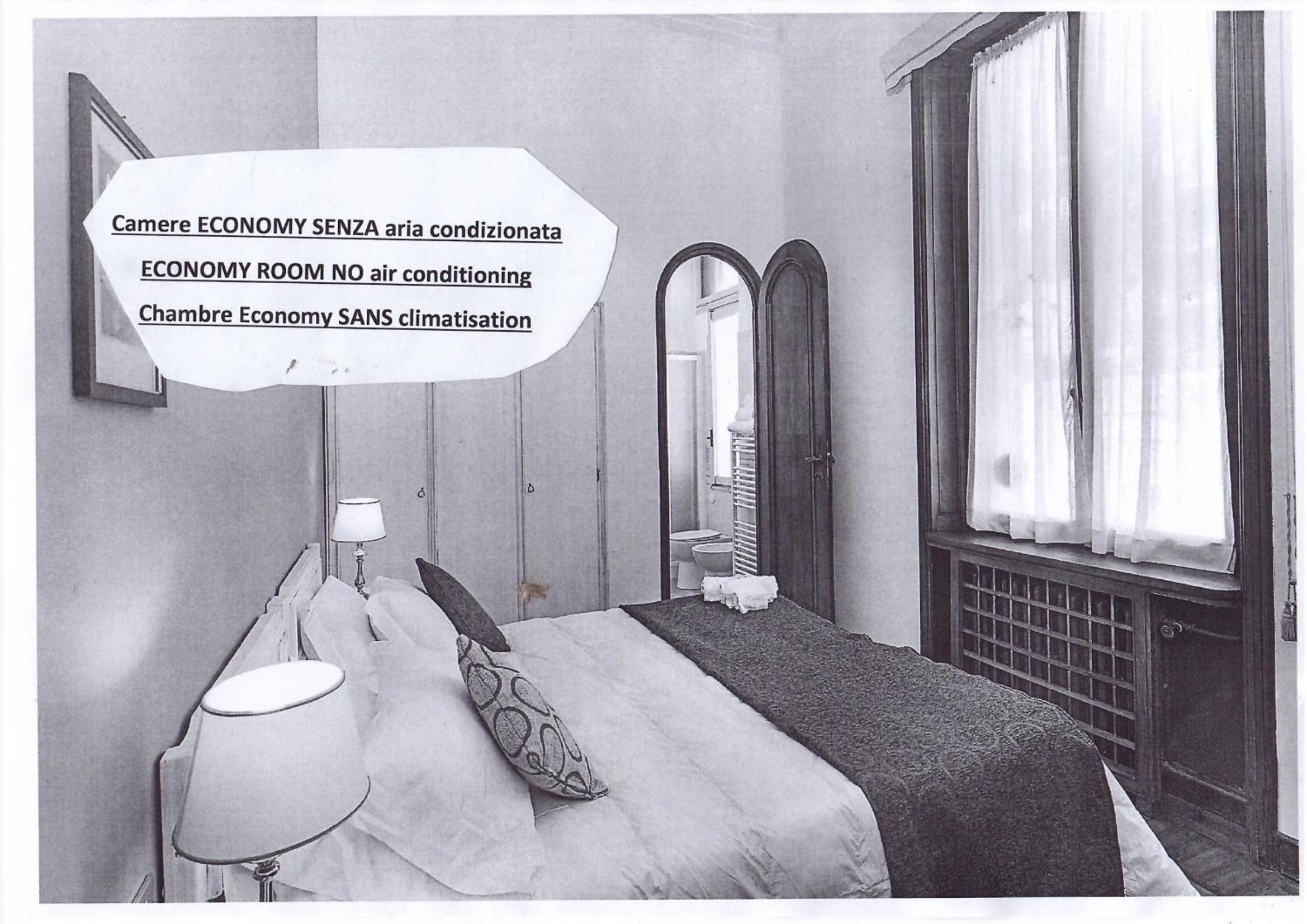 Economy Double Room - Photo 1
