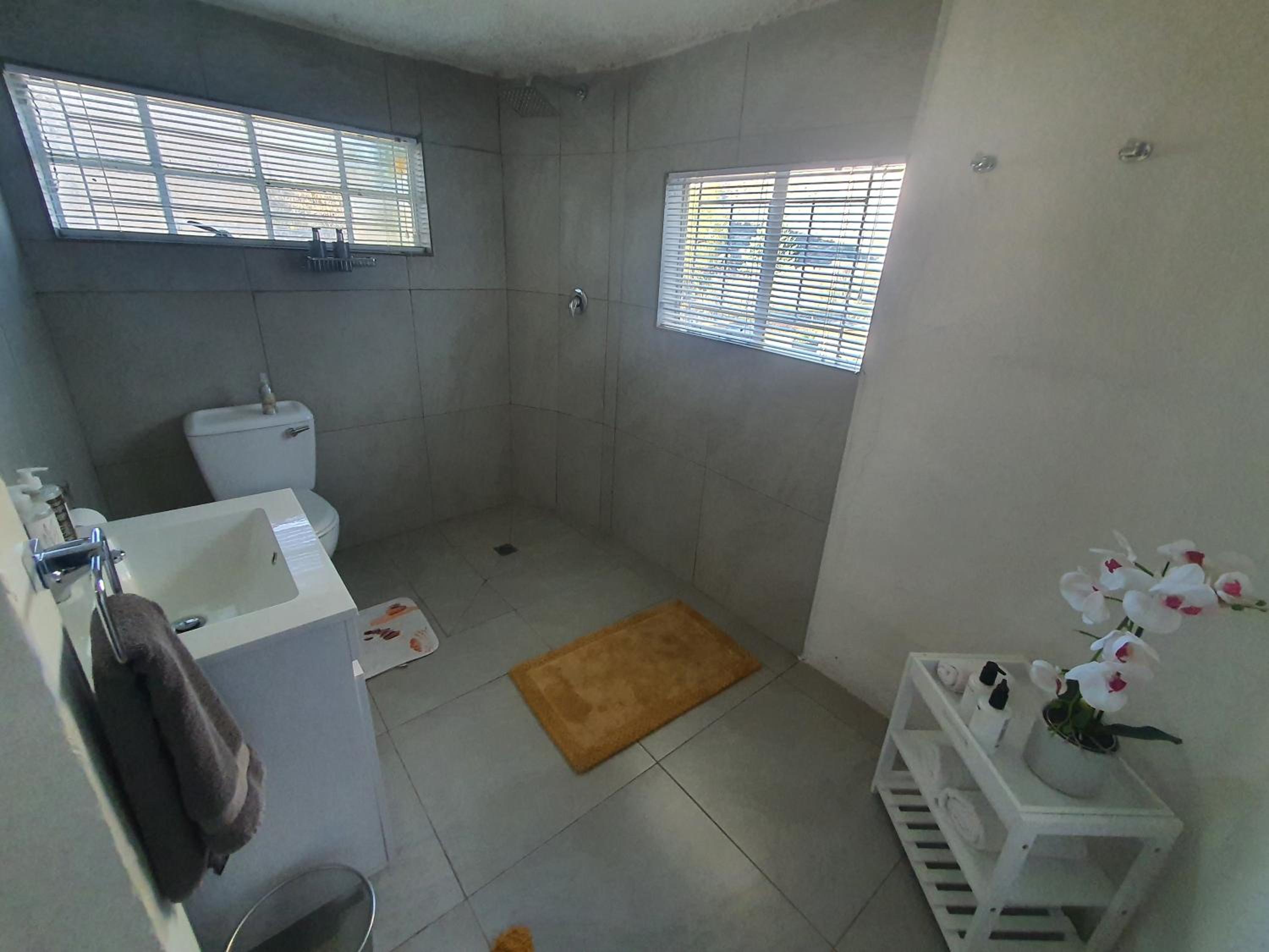 Deluxe Room - Photo 2