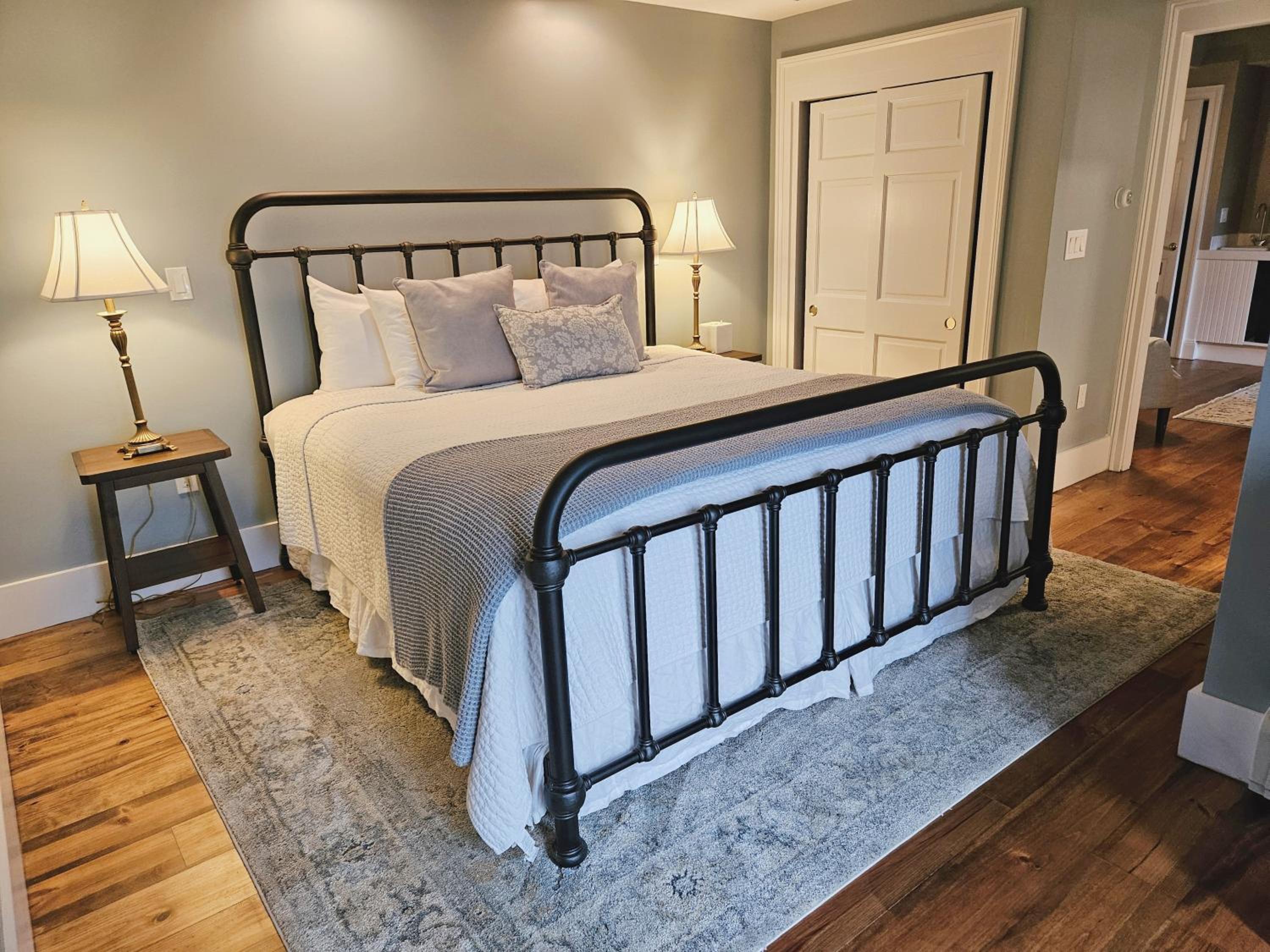 King Room with Lake View