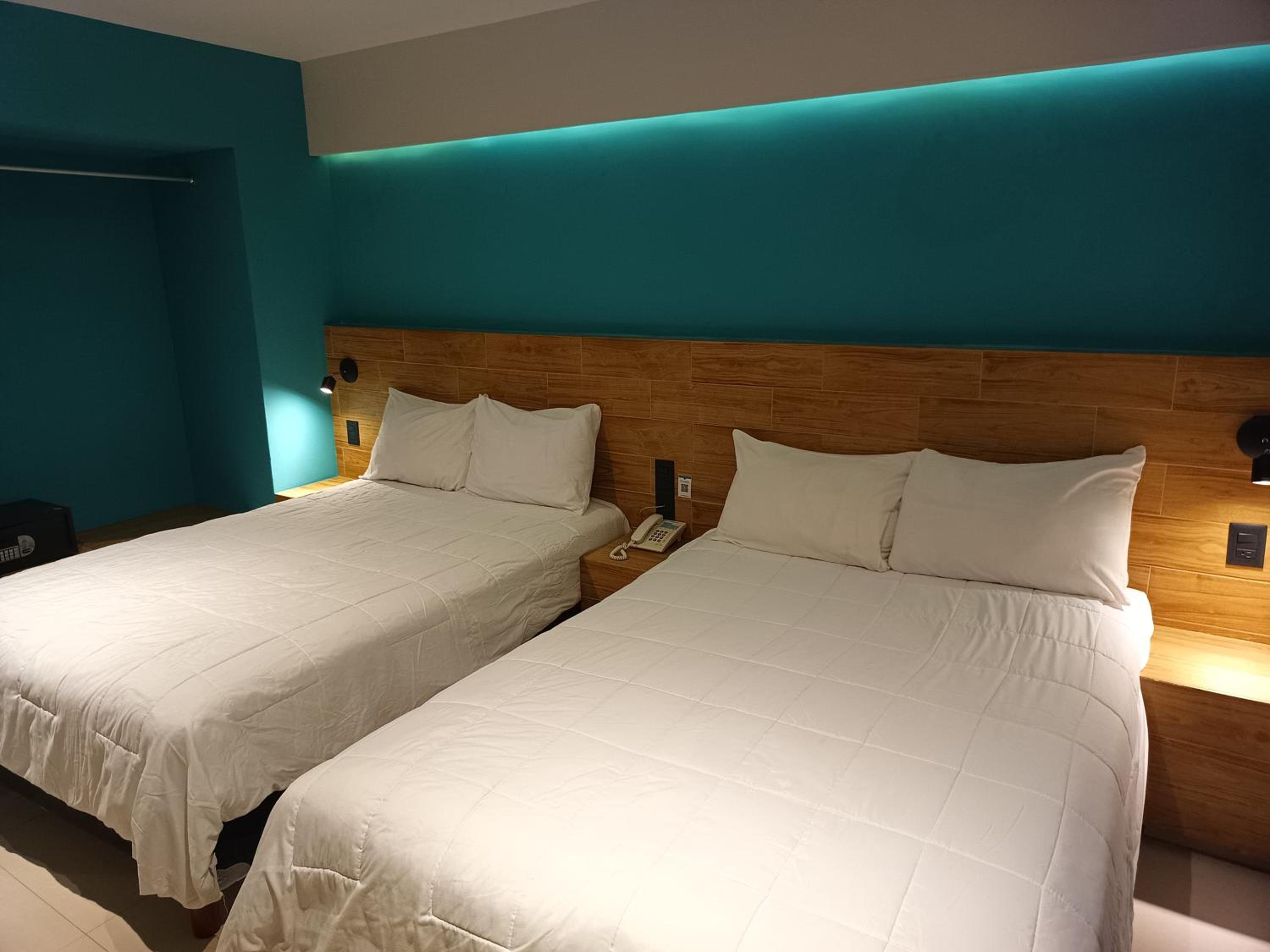 Standard Double Room - Photo 27