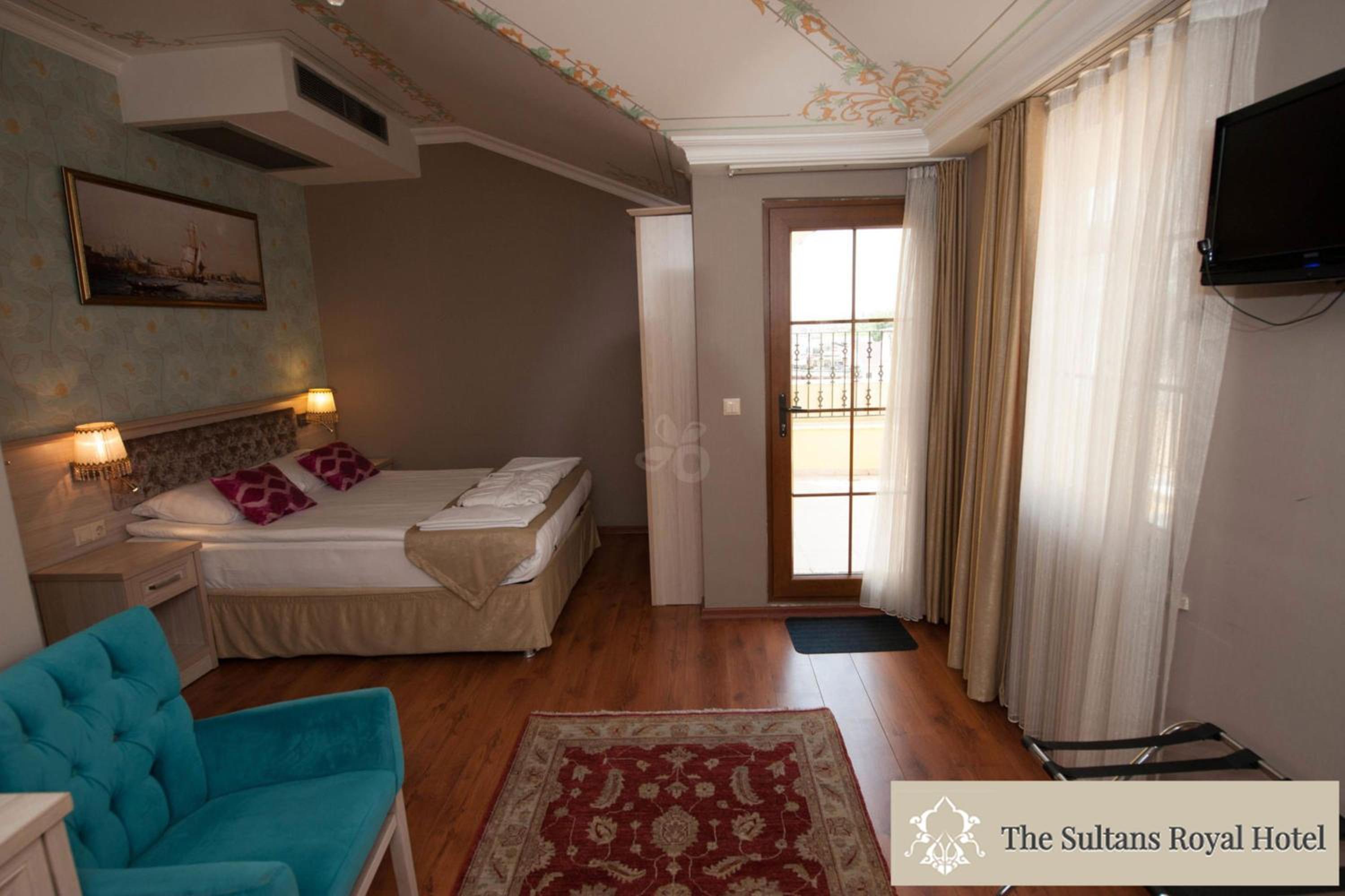 Triple Room with Terrace photo 2