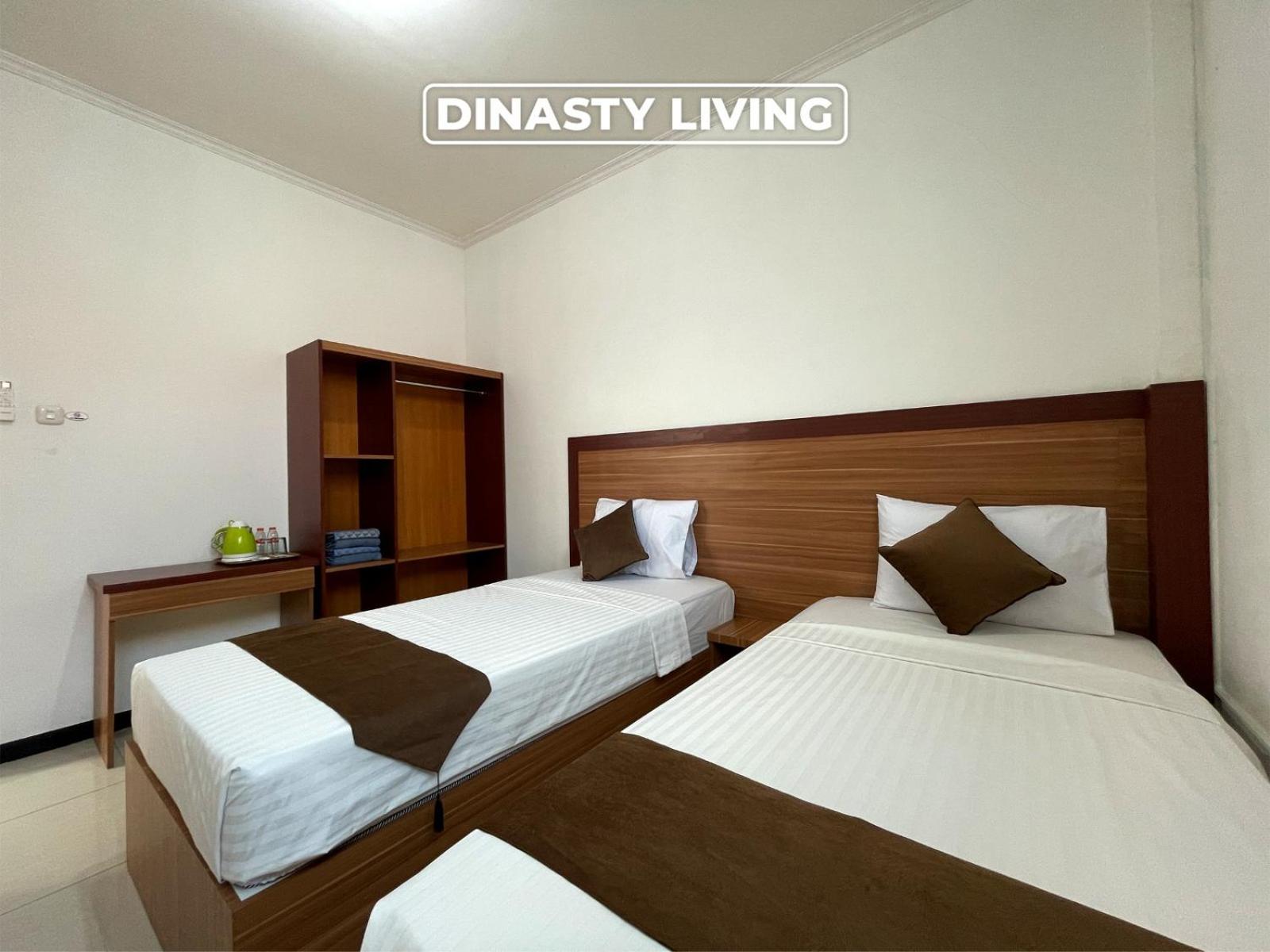 Standard Twin Room - Photo 1