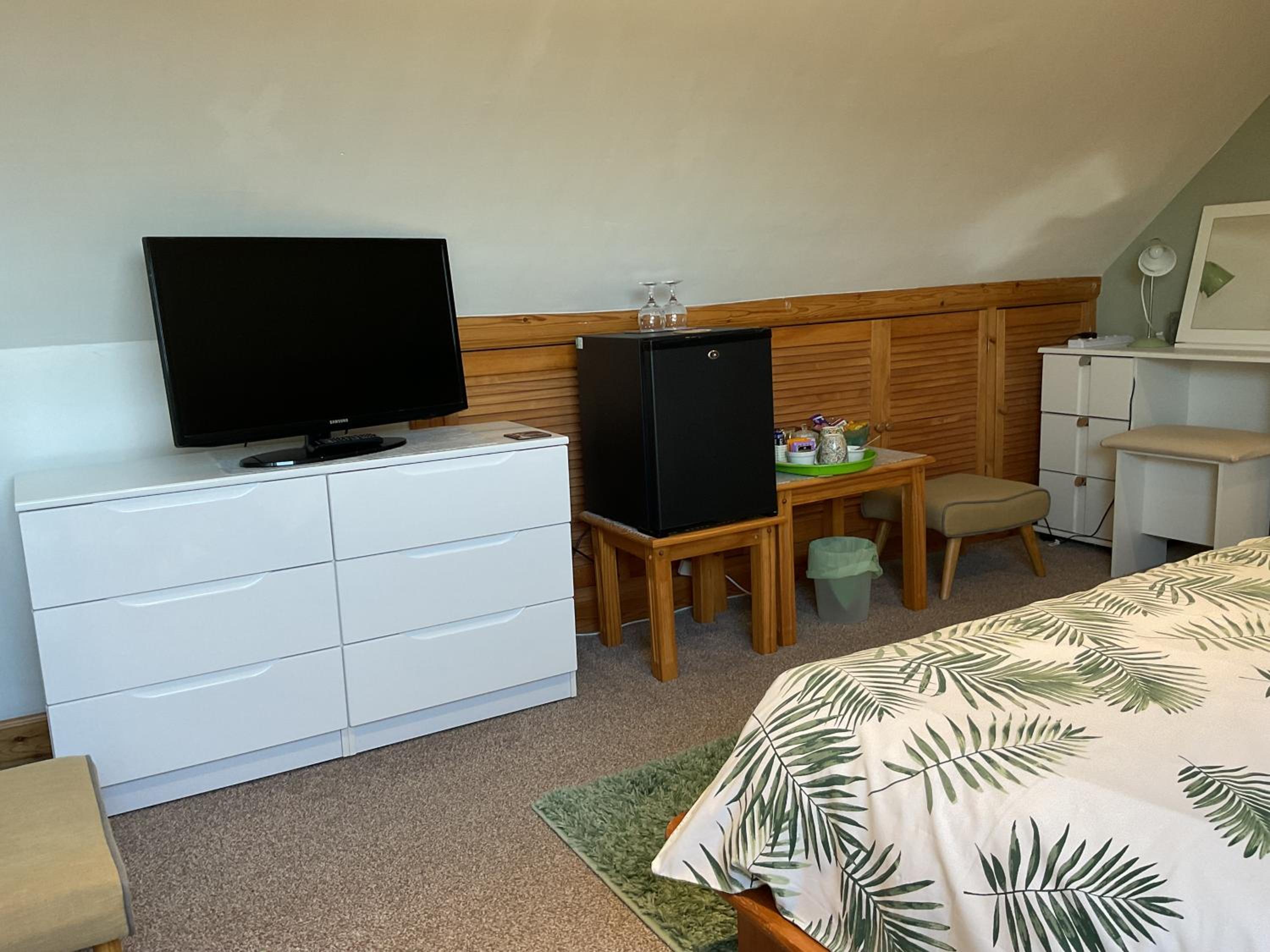 Double Room With Private Bathroom photo 3