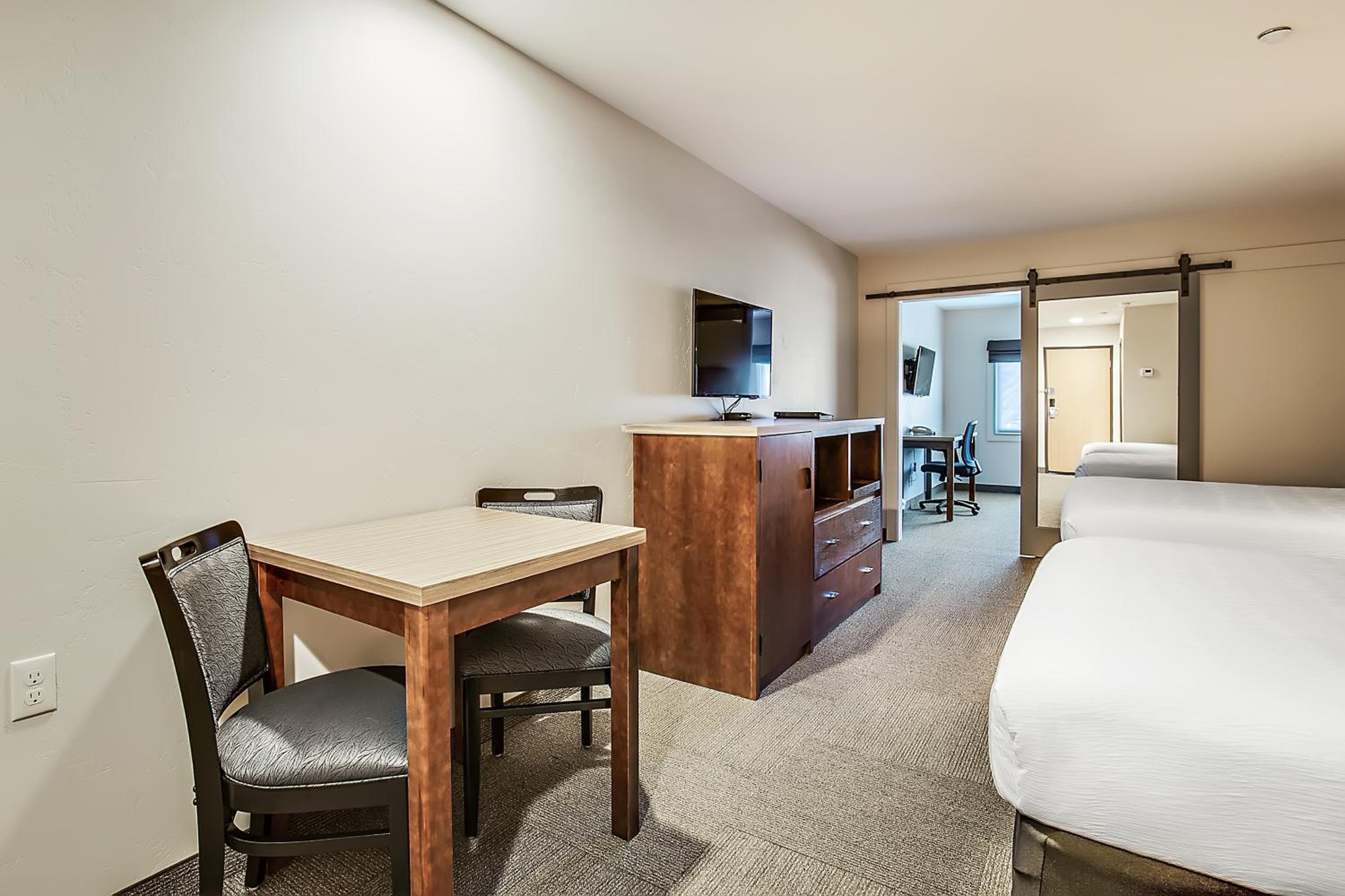 Executive Triple Room - Photo 8