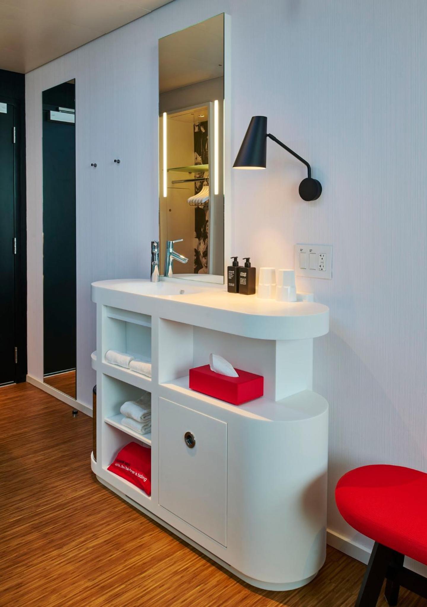 King Room